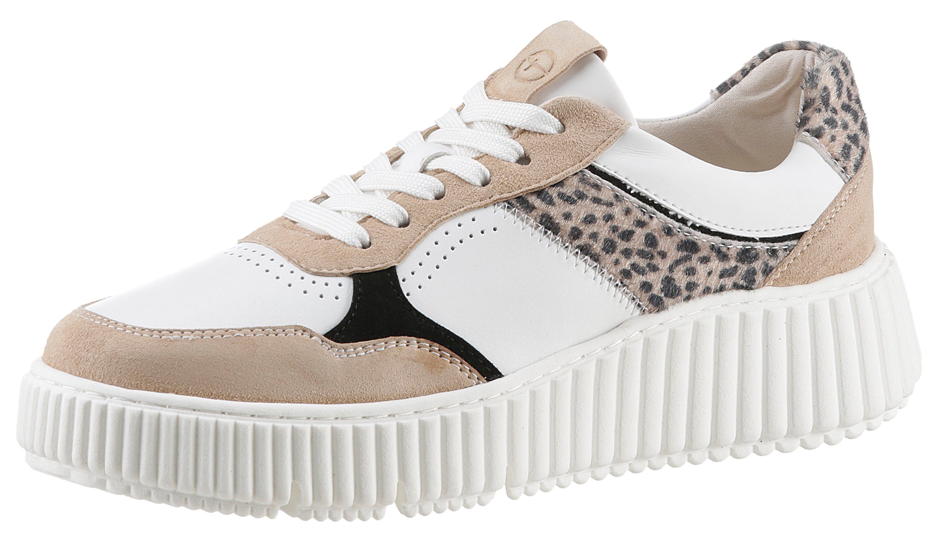 Plateausneaker