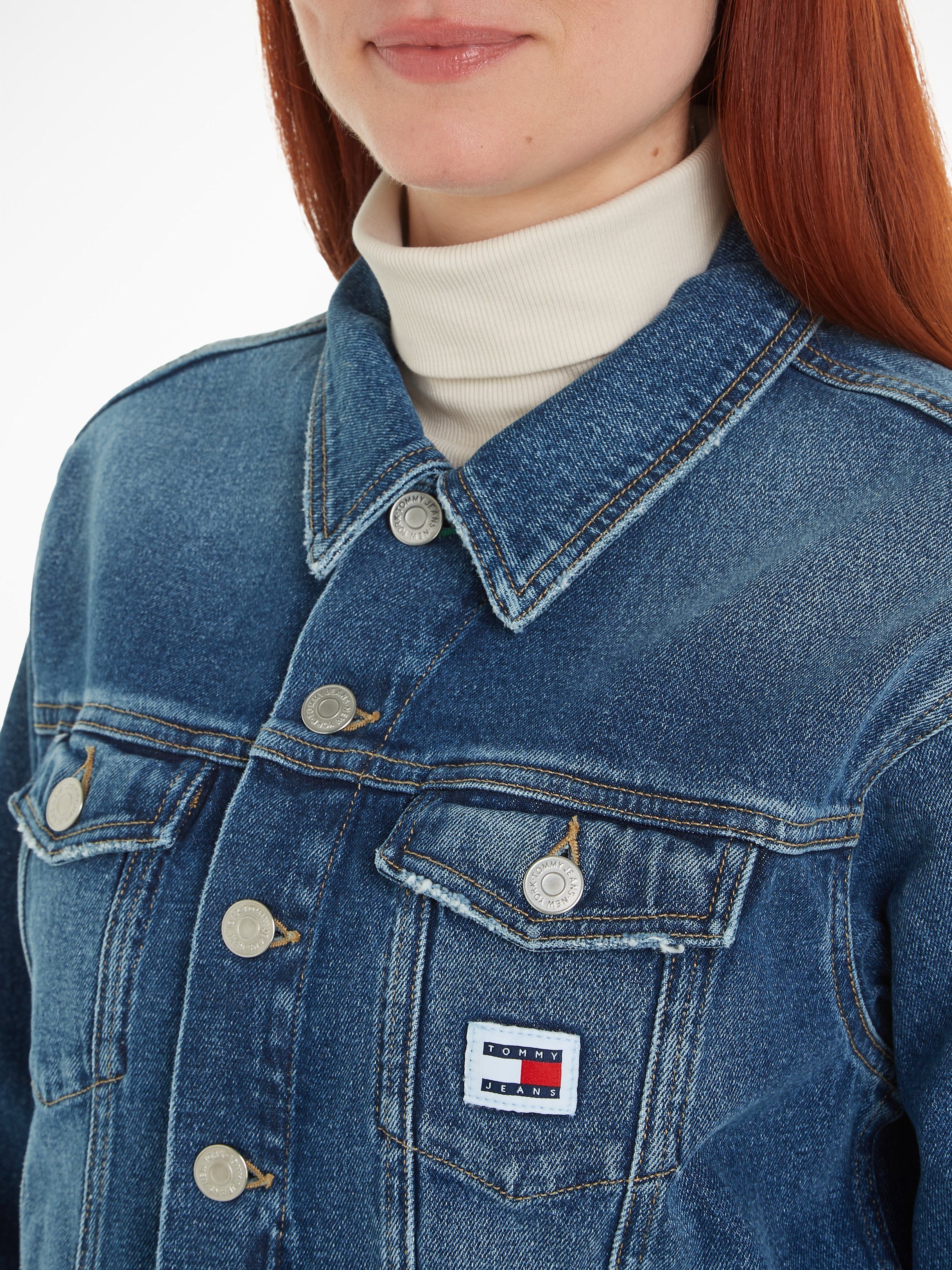 mit Jeansjacke Tommy AH6158 MOM JACKET CLS Jeans Logopatch