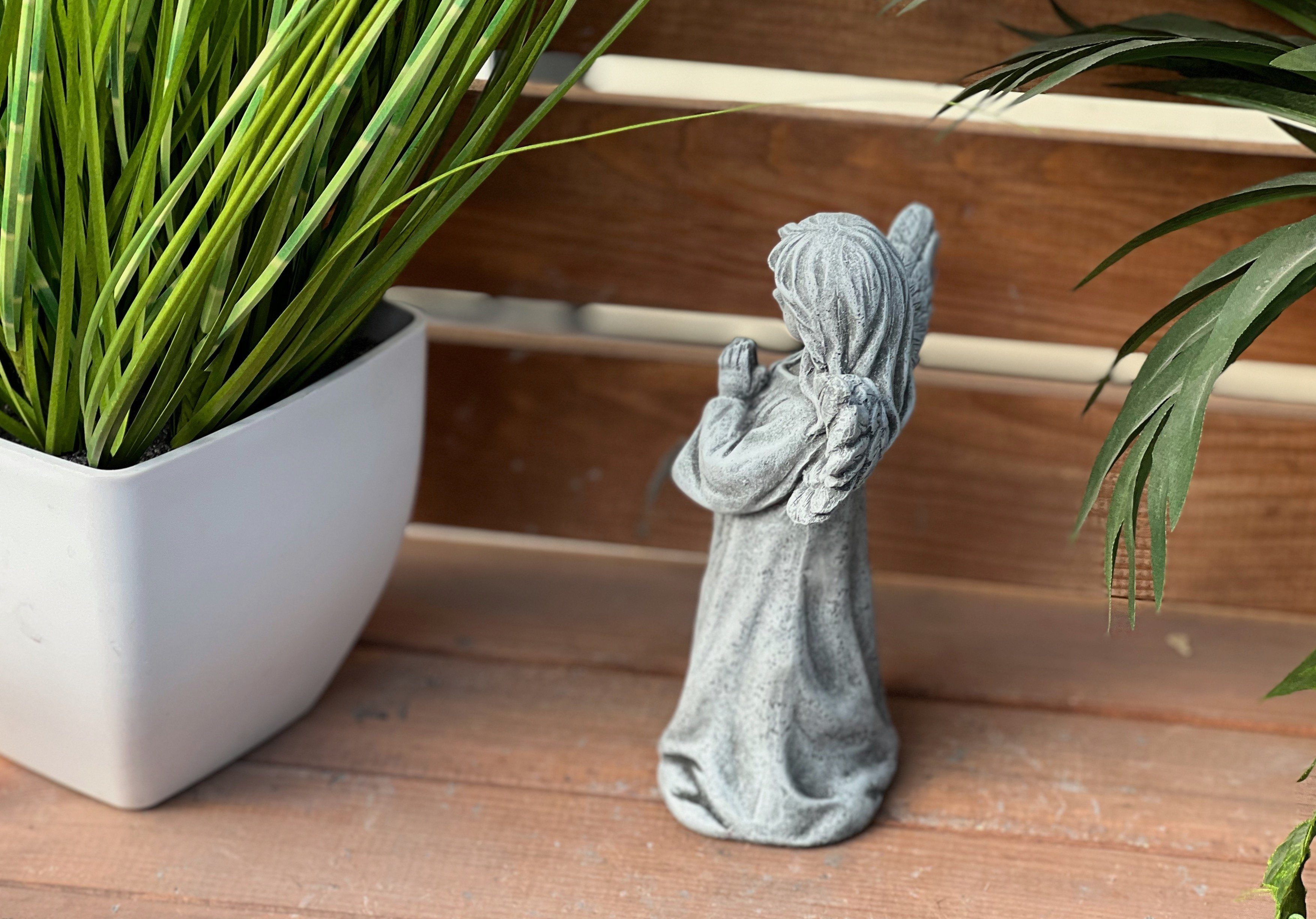 Stone and Style Engelfigur Frostfeste Steinfigur betender Engel stehend – Bild 5 von 5