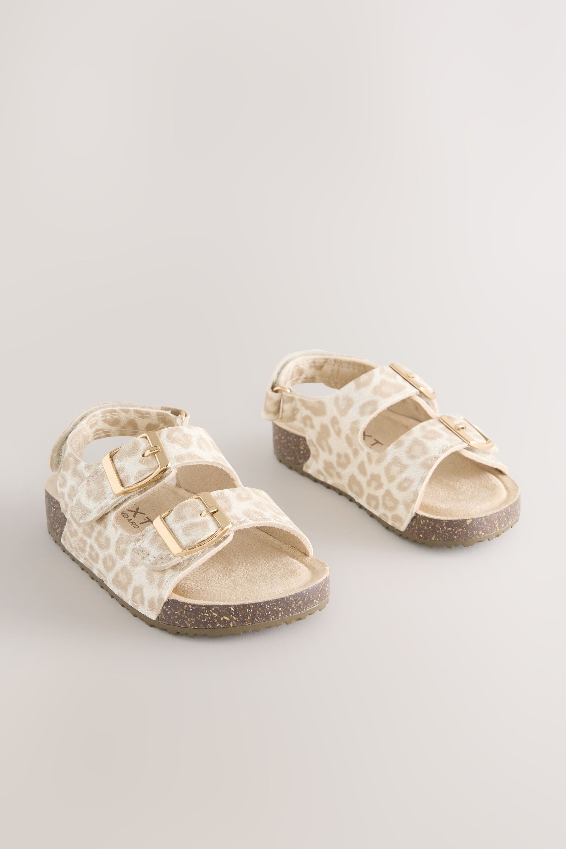 Next Sandalen mit zwei schmalen Riemchen + Kork-Fußbett Sandale – Bild 4 von 5
