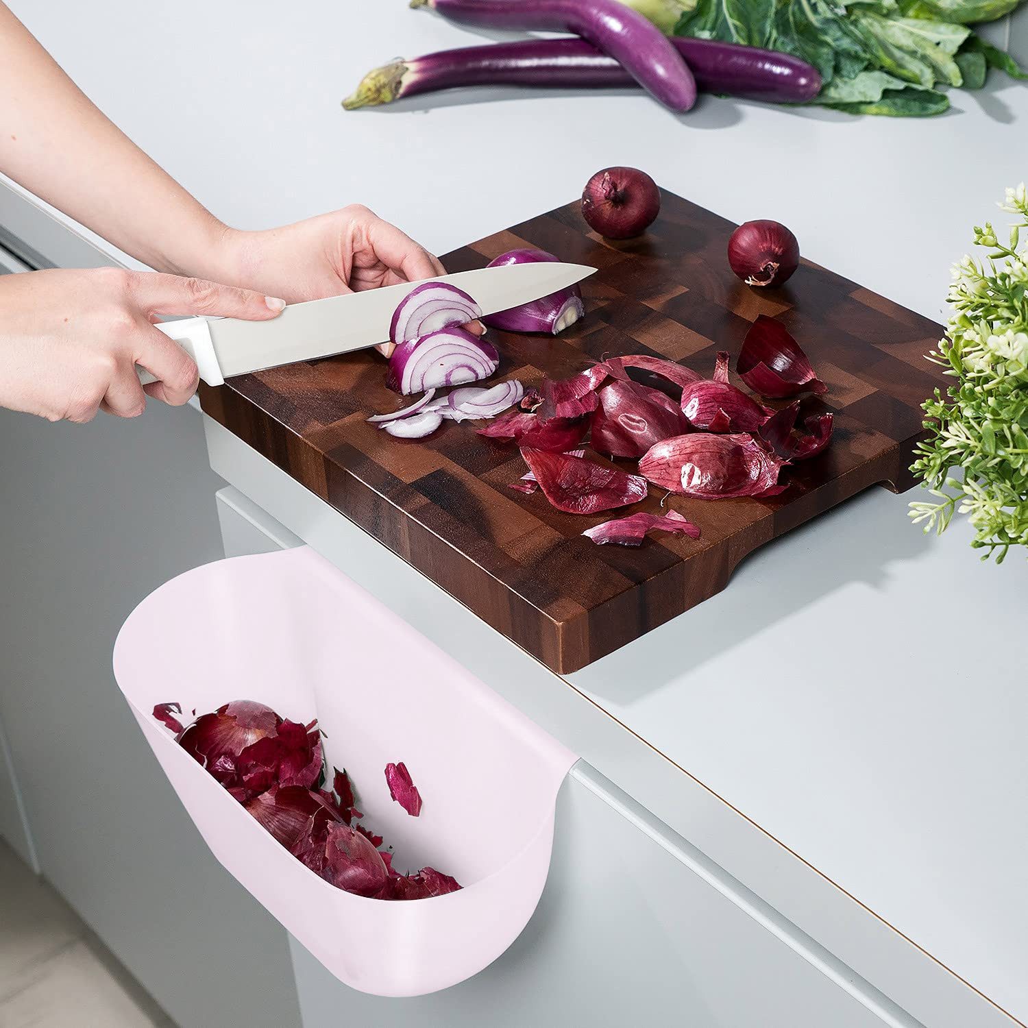 Navaris Biomülleimer Navaris 2x Auffangschale Küchenabfälle zum Einhängen, Rosa-Weiß