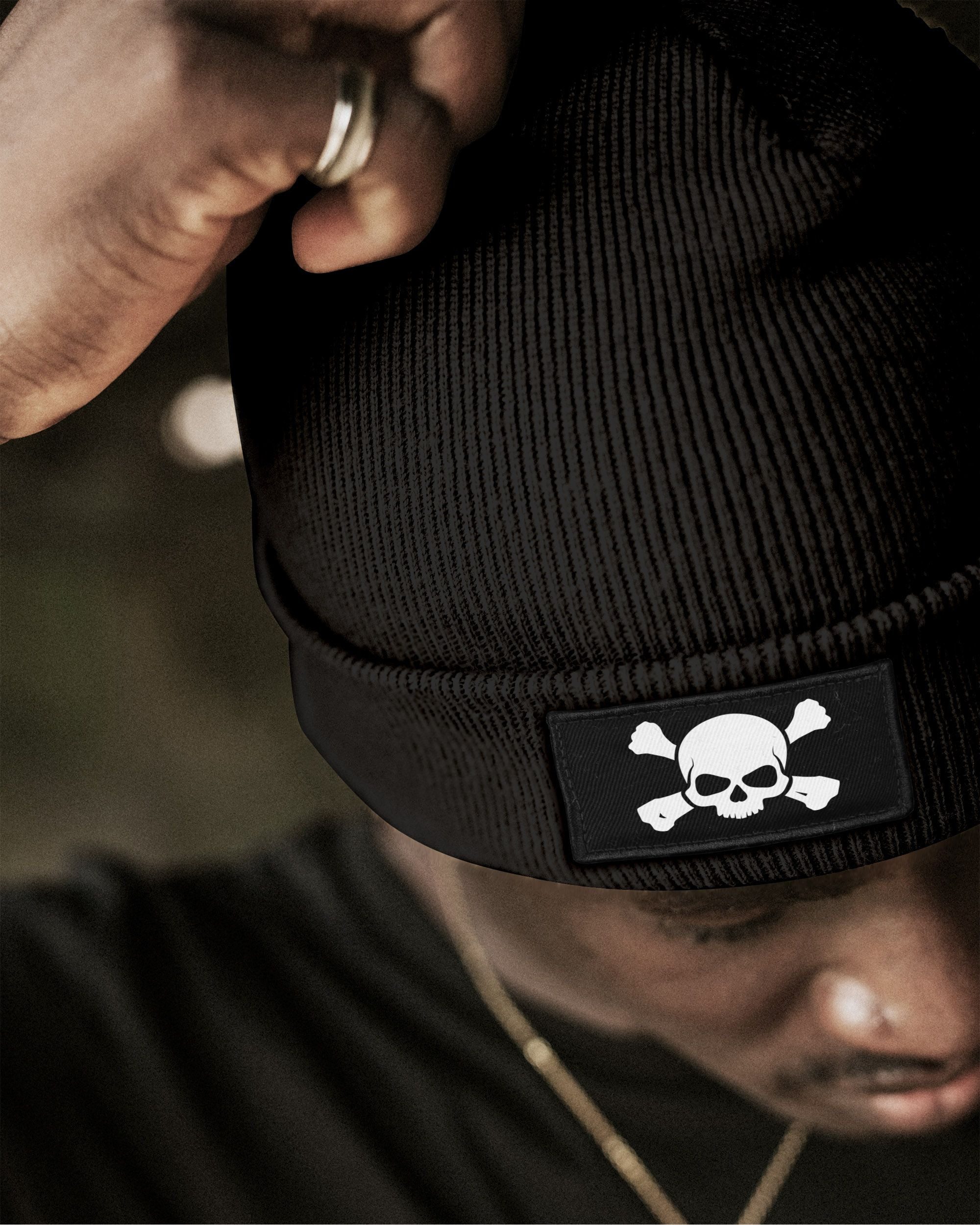 Neverless Strickmütze Herren Beanie Wintermütze mit Patch Skull Totenkopf A günstig online kaufen
