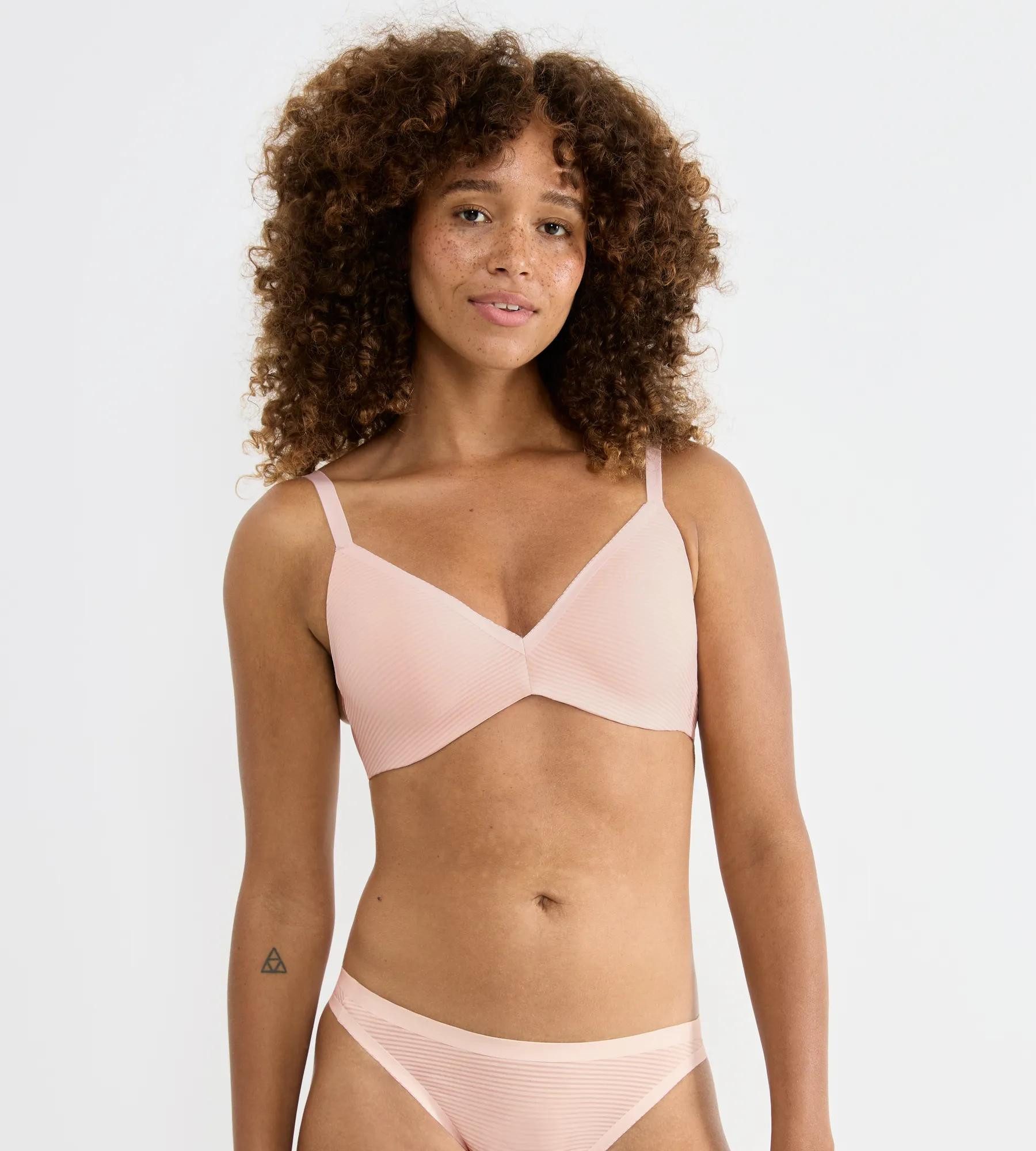 sloggi Push-up-BH ZERO Feel Air THE UP atmungskativ, semi-transparenter Look, fest integrierte Pads