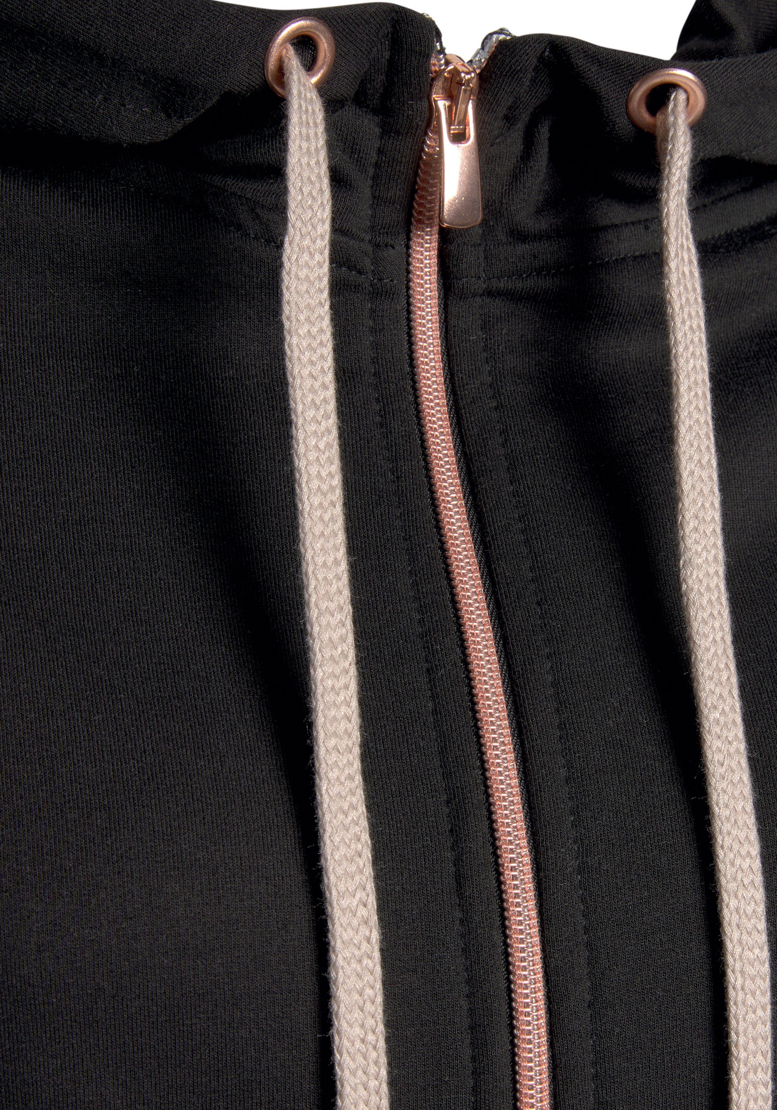 LASCANA Kapuzensweatjacke Sweatshirtjacke mit Details in Roségold, Loungewear