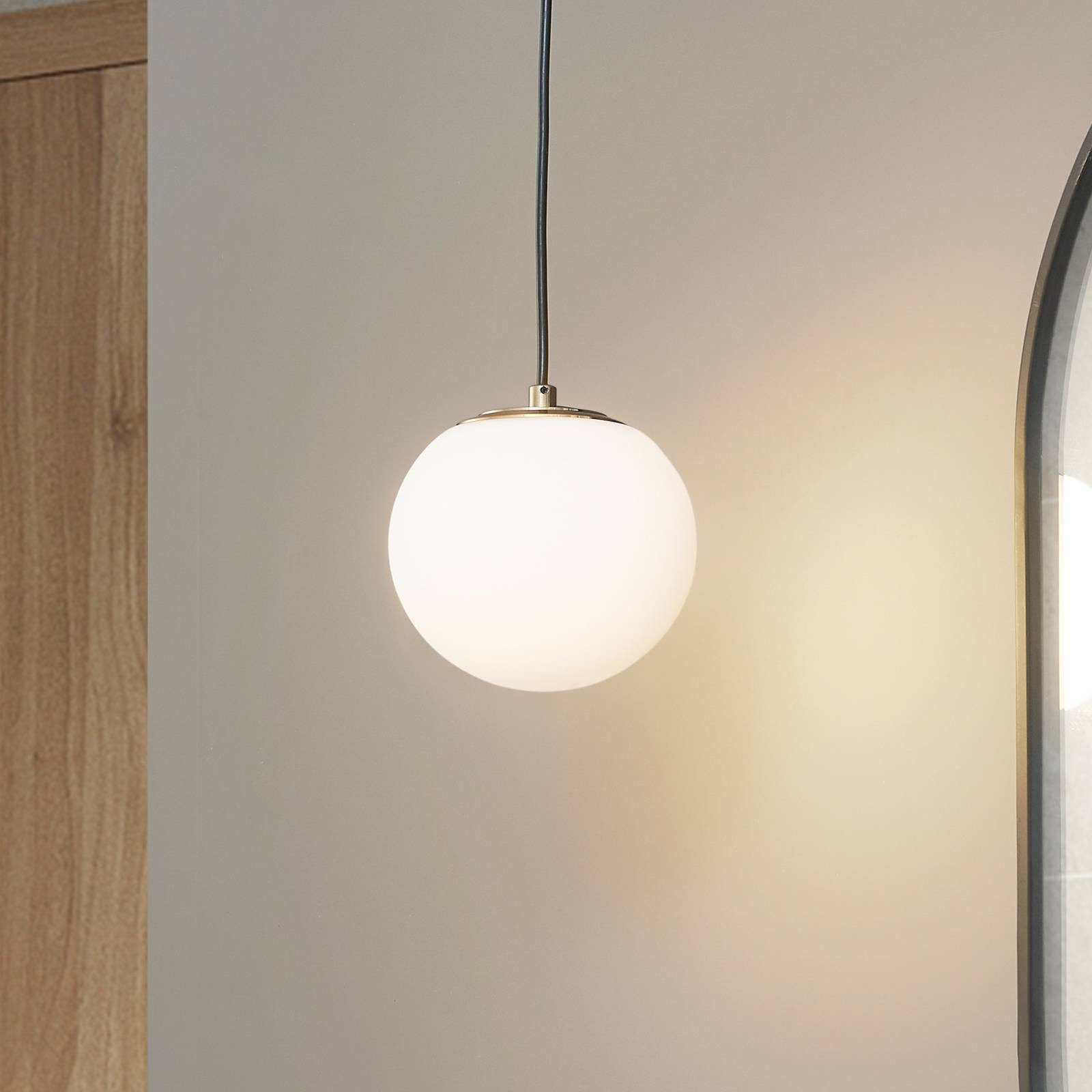 Lucande Hängeleuchte Bidolo, Glas Gold / Messing IP44, 1 x 10 W LED
