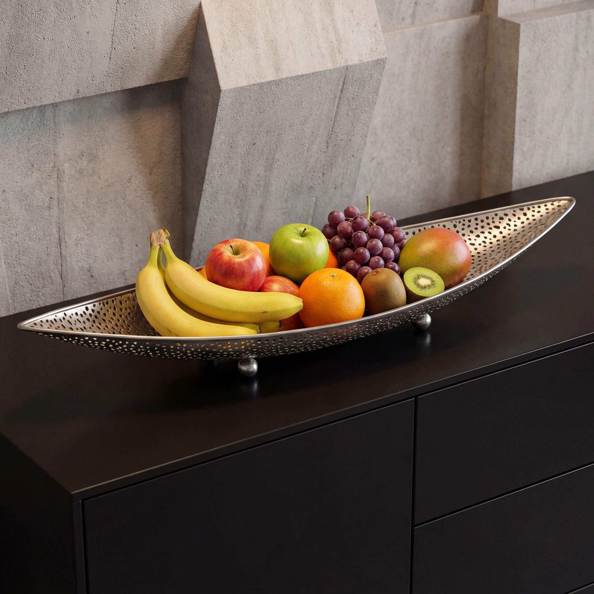 FINEBUY Obstschale FB77776 Früchtekorb Metall Silber 60cm Dekoschale Obstkorb Oval, Metall, (Schöner Früchtekorb in schicker Lochoptik), Länglicher Dekoteller aus lackiertem Eisen