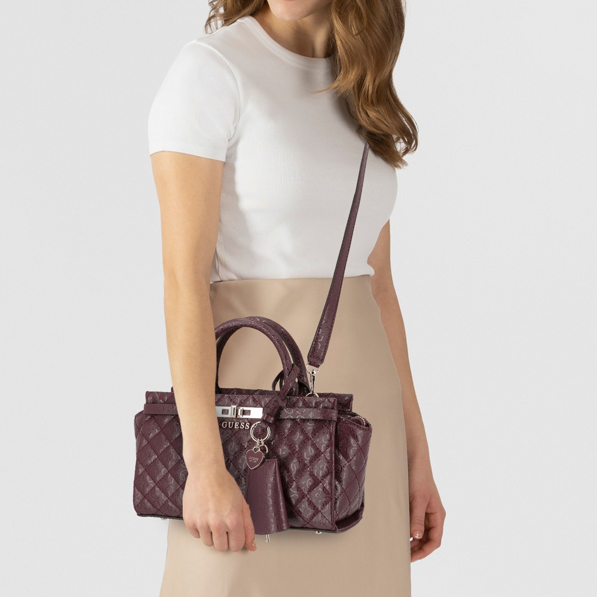 Guess Henkeltasche Idra, Polyurethan günstig online kaufen