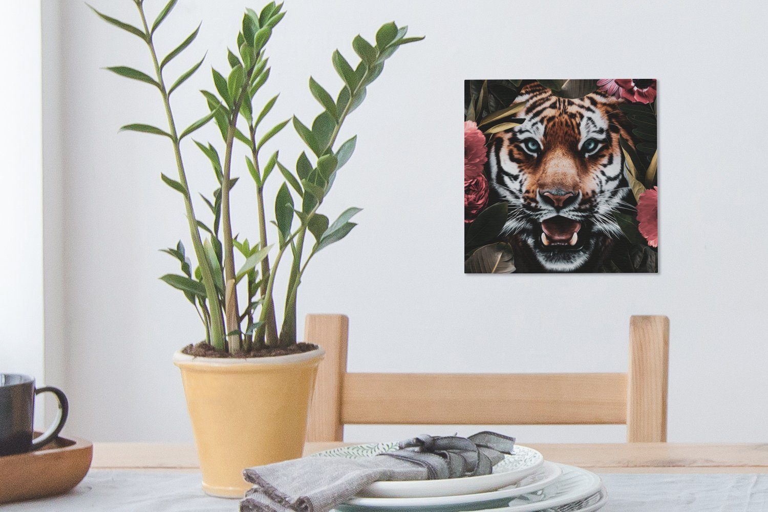 OneMillionCanvasses® Leinwandbild Tiger - St), Schlafzimmer - Blumen Leinwand Wohnzimmer (1 Dschungel, für Bilder