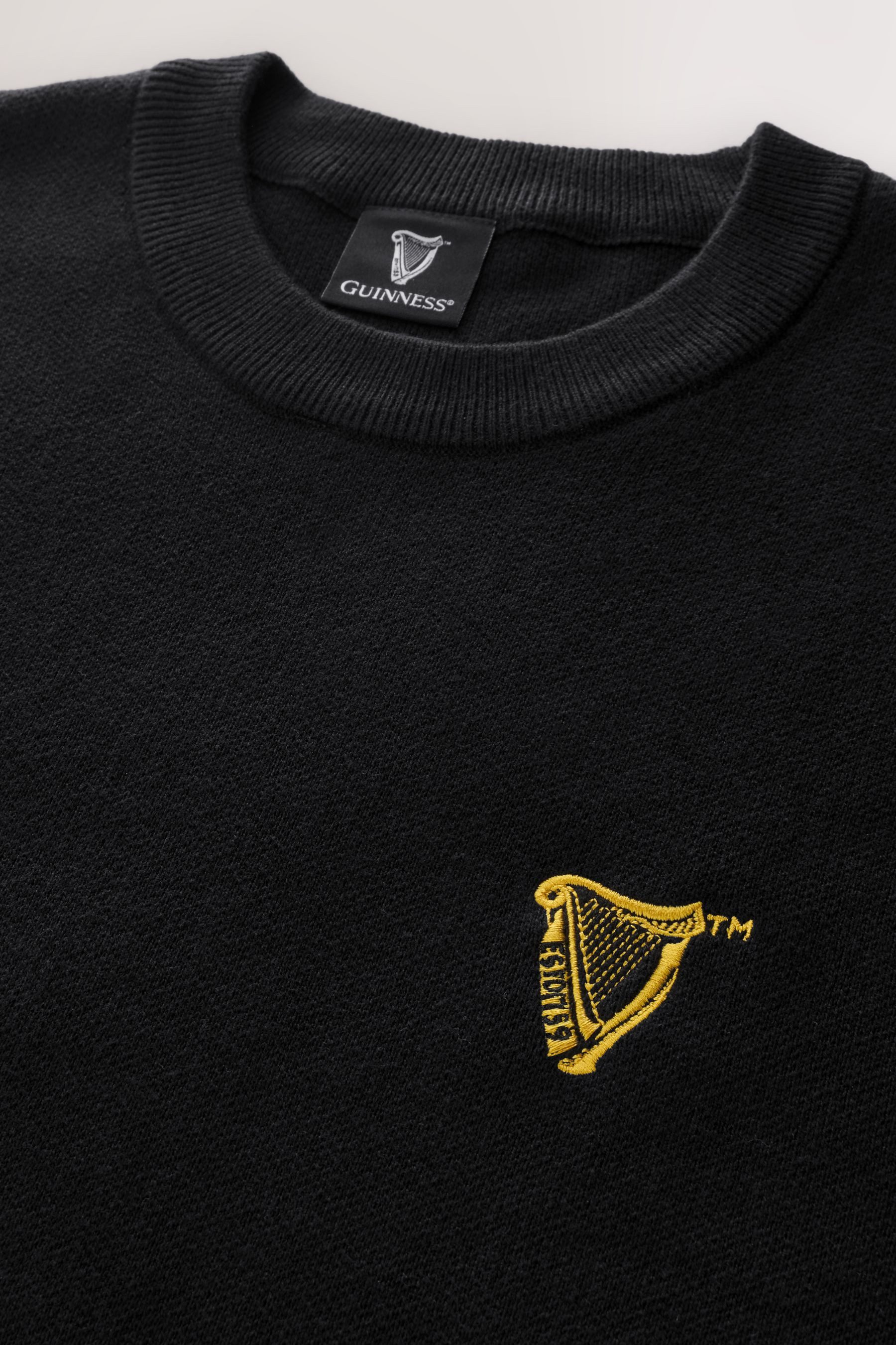 Next Rundhalspullover Regular Fit Rundhalspullover mit Grafik, Guinness (1-tlg)