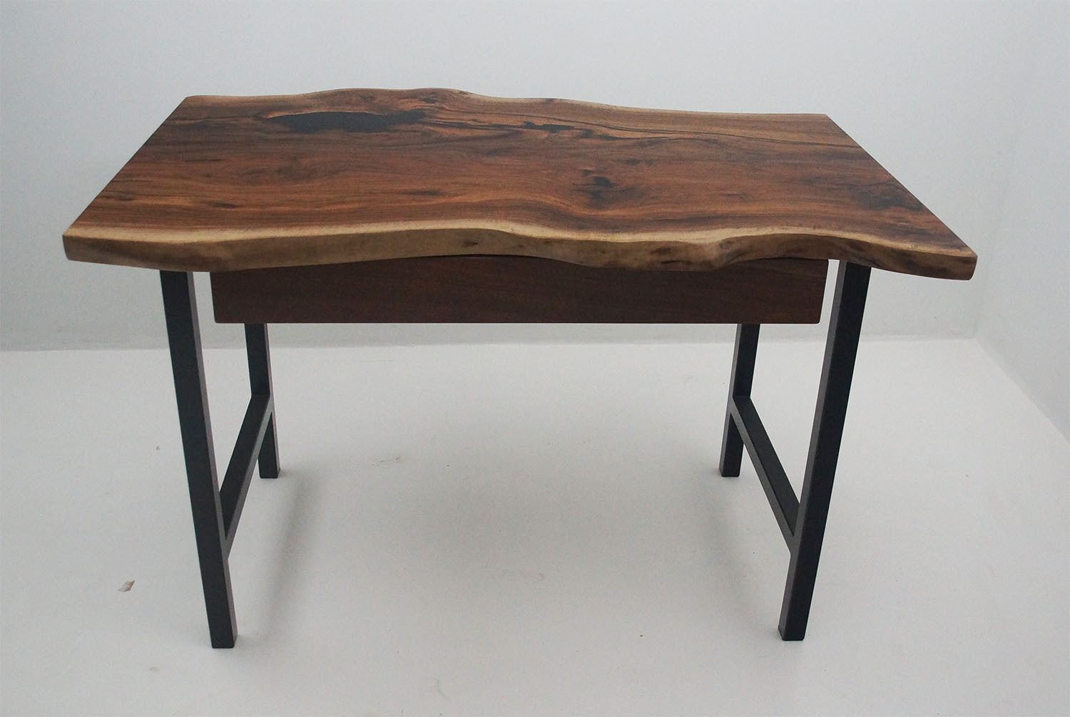 Xlmoebel Schreibtisch Handgefertigter Massivholz Schreibtisch im modernen Design (Schreibtisch), Hergestellt in Europa
