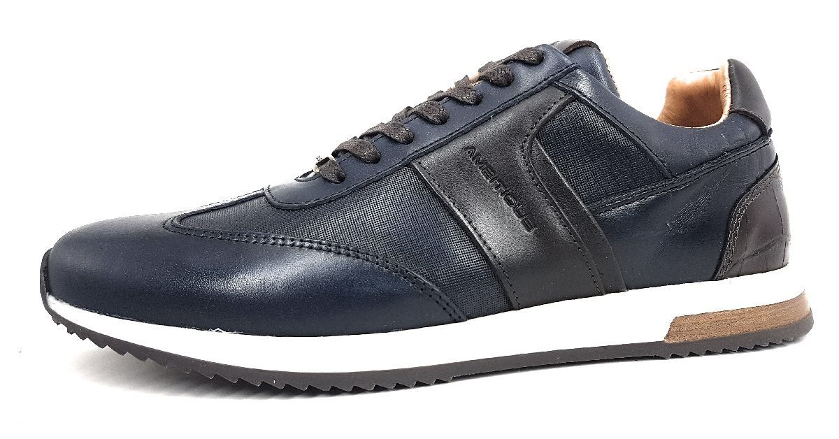 Ambitious sportlicher Schnürer Schnürschuh