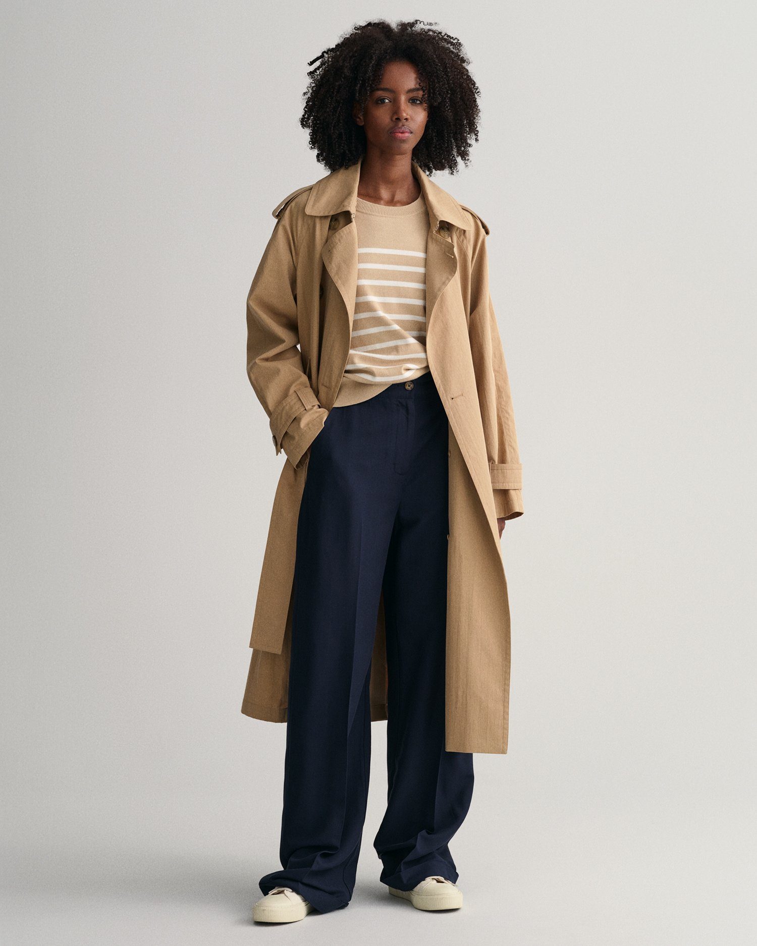 Gant Rundhalspullover Leichter Rundhalspullover aus Baumwolle mit Marinestreifen