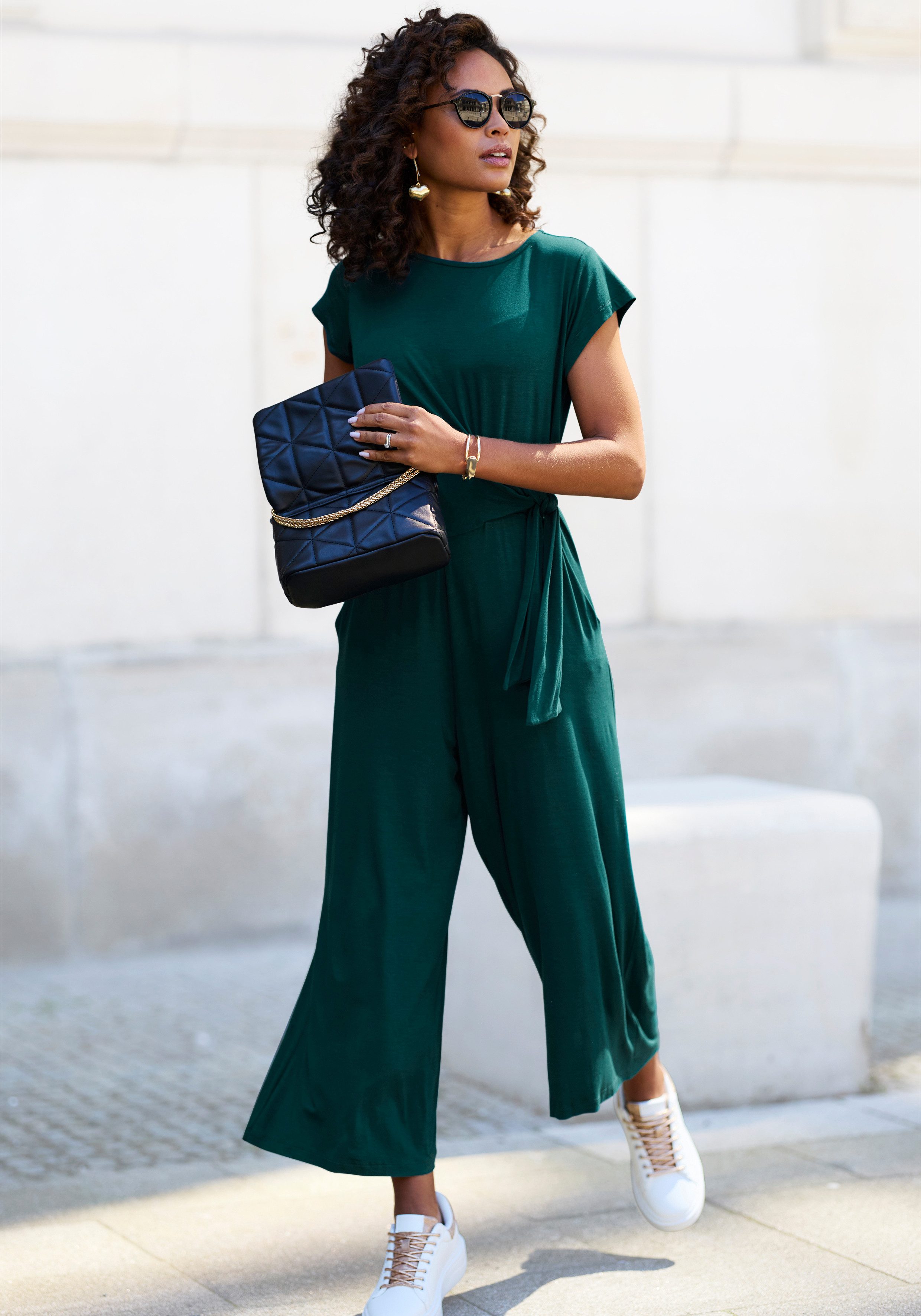 LASCANA Culotte-Overall mit Knotendetail in der Taille, femininer Jumpsuit, festlich