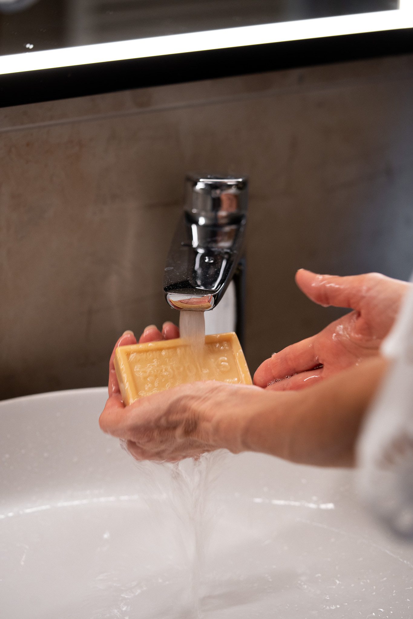 bedrop Handseife Propolis-Honig-Seife natürliche Handseife/Körperseife aus der Provence, für eine natürliche, feuchtigkeitsspendende Reinigung