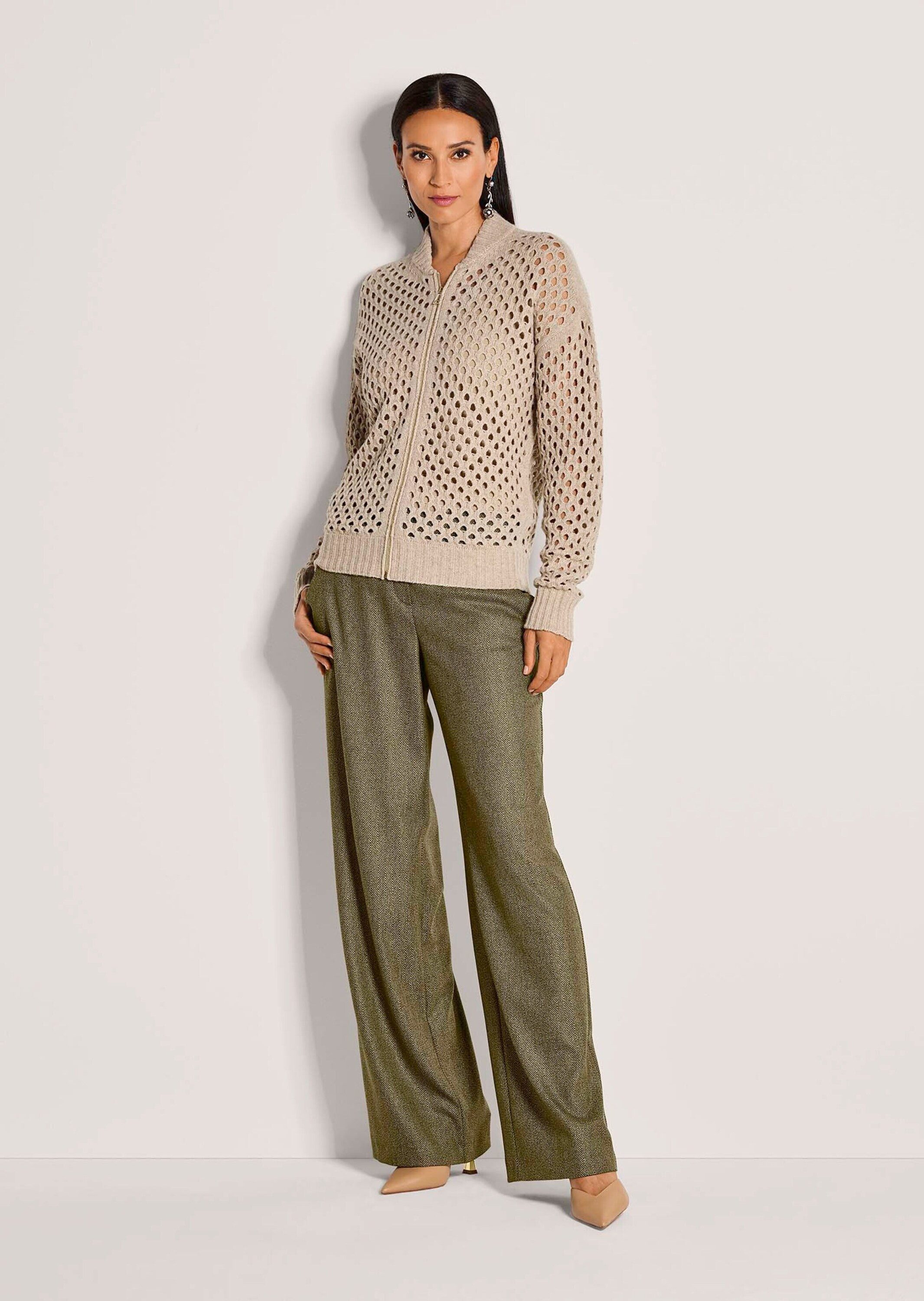 MADELEINE Strickjacke Moderne Strickjacke mit Lochmuster günstig online kaufen