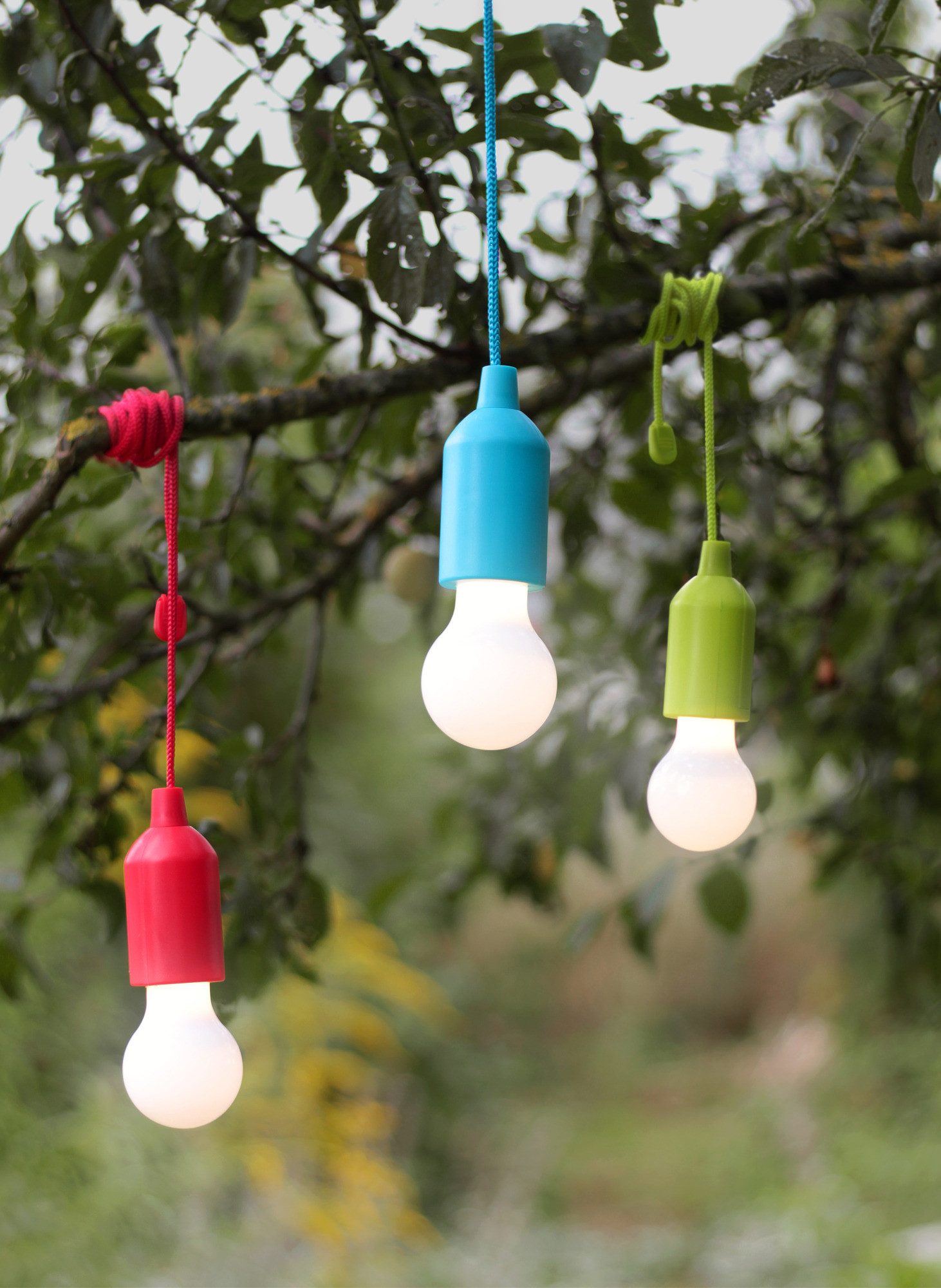 HyCell LED Gartenleuchte Pull-Light Set mit Zugschalter, Warmweiß LED 22 Stunden Leuchtdauer, LED