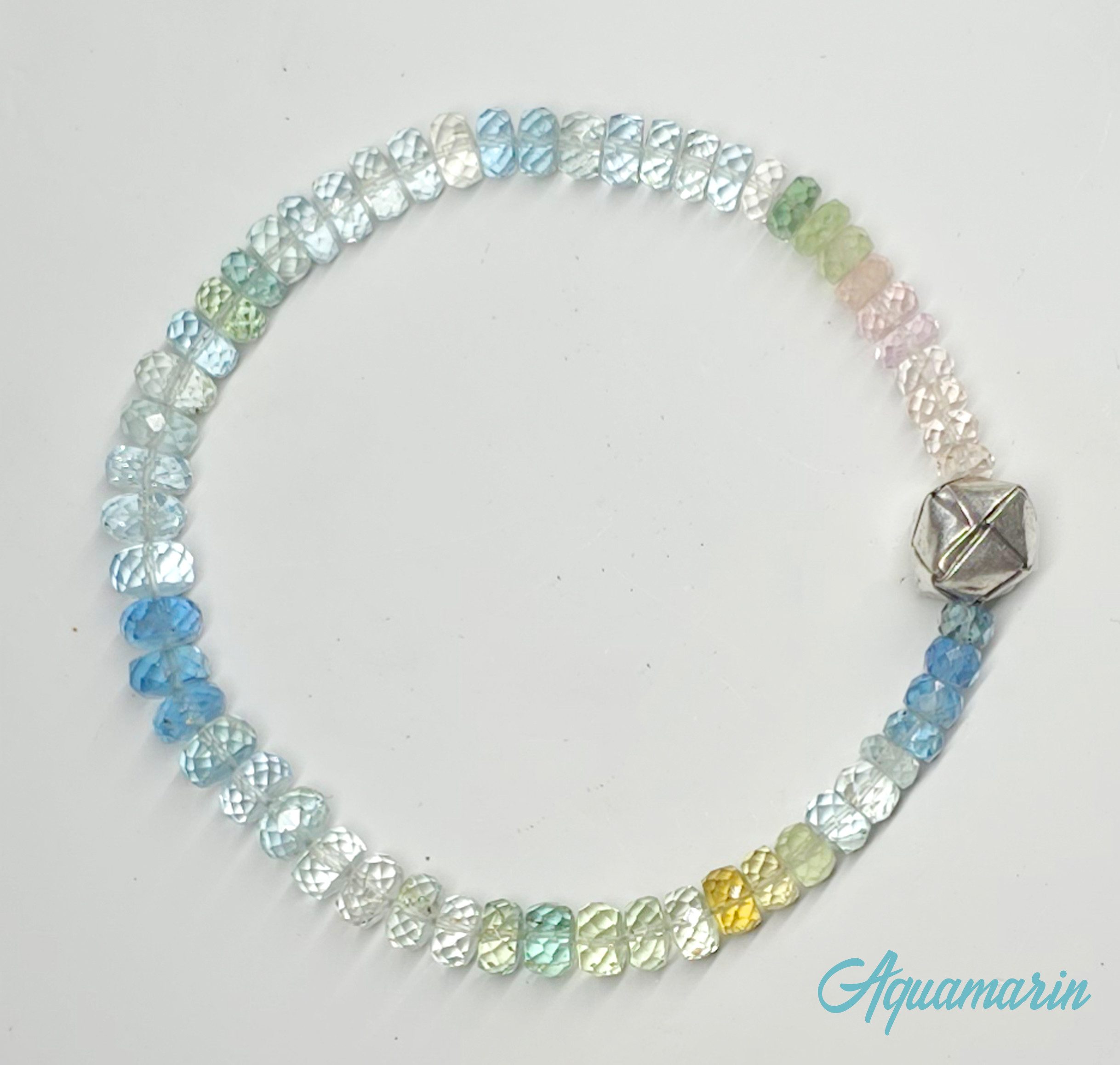 GOLDEN Perlenarmband Farbiges Aquamarin Armband mit Thai-Silber