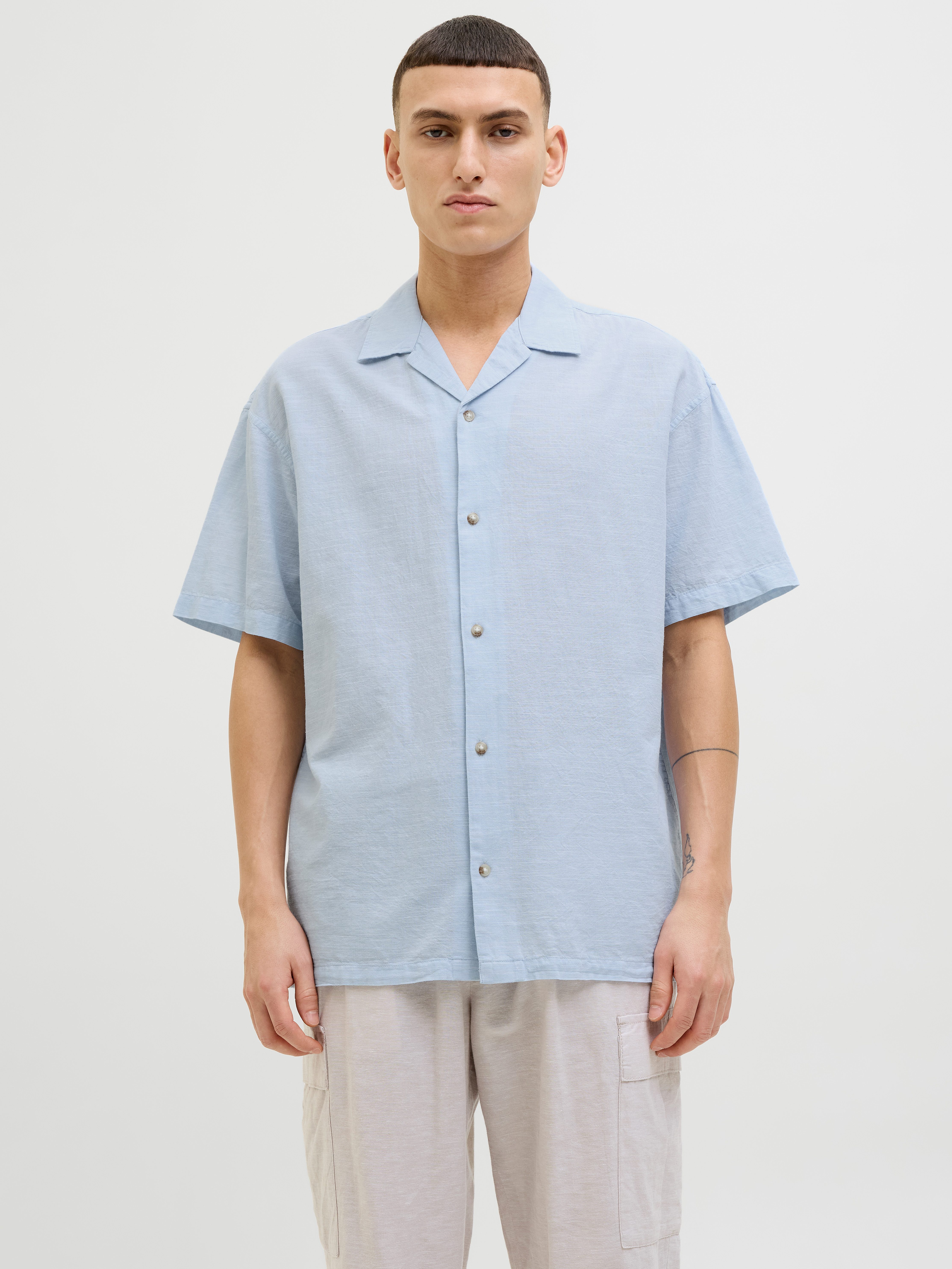 Jack & Jones Kurzarmhemd JJESUMMER RESORT SHIRT SS SN mit Resort Kragen günstig online kaufen