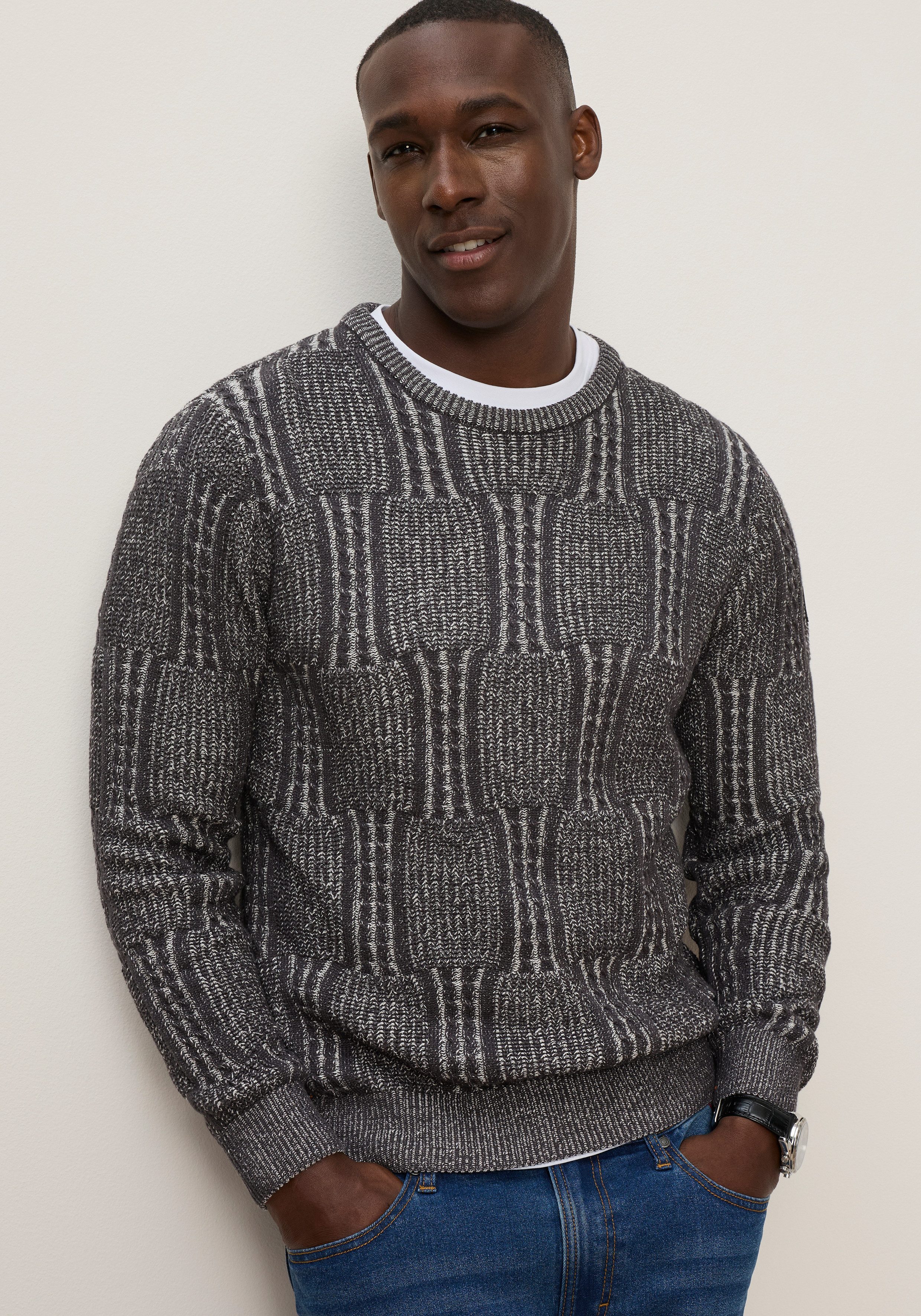 KangaROOS Strickpullover Regular Fit, mit Rundhalsausschnitt, in normaler Länge