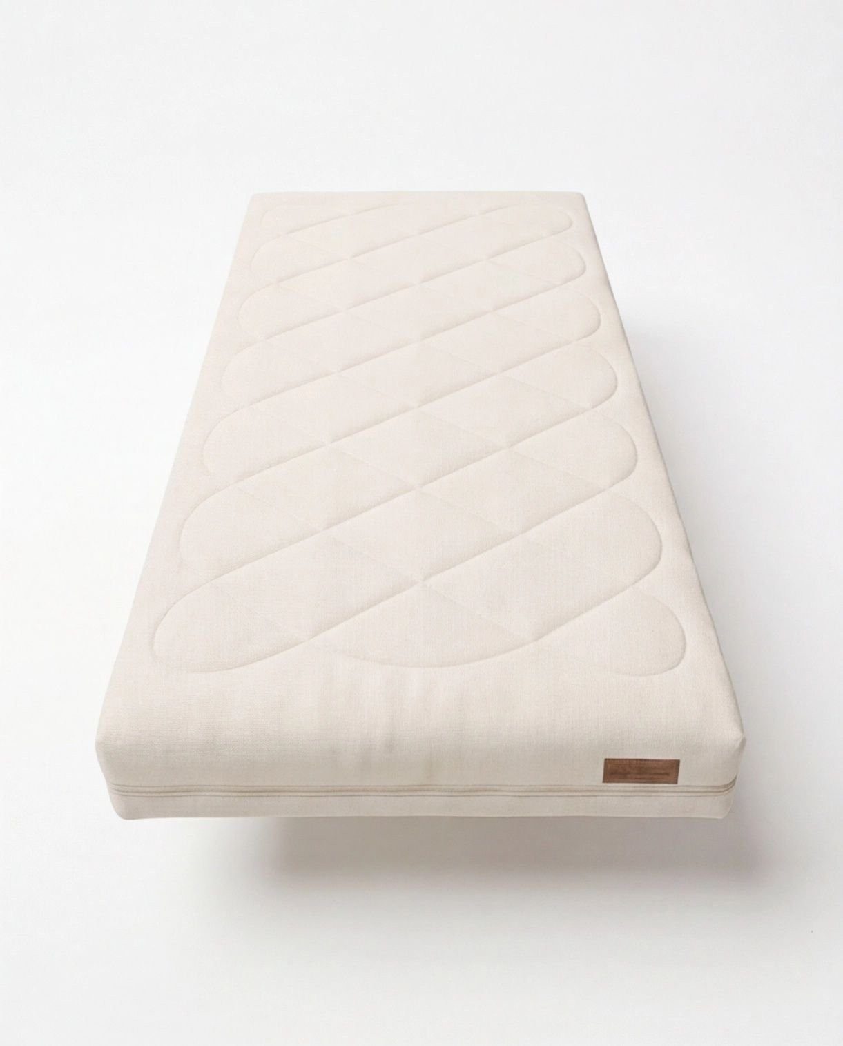 Naturmatratze AURA 13 90-140x200 cm aus Naturlatex von, geborgenschlafen, 13 cm hoch, (Ergonomische AURA 13 Matratze mit Biobaumwolle Bezug, Nachhaltige Matratze mittelfest für Allergiker und Kinder), Bio Latexmatratze 90x200 cm vegan Made in Germany