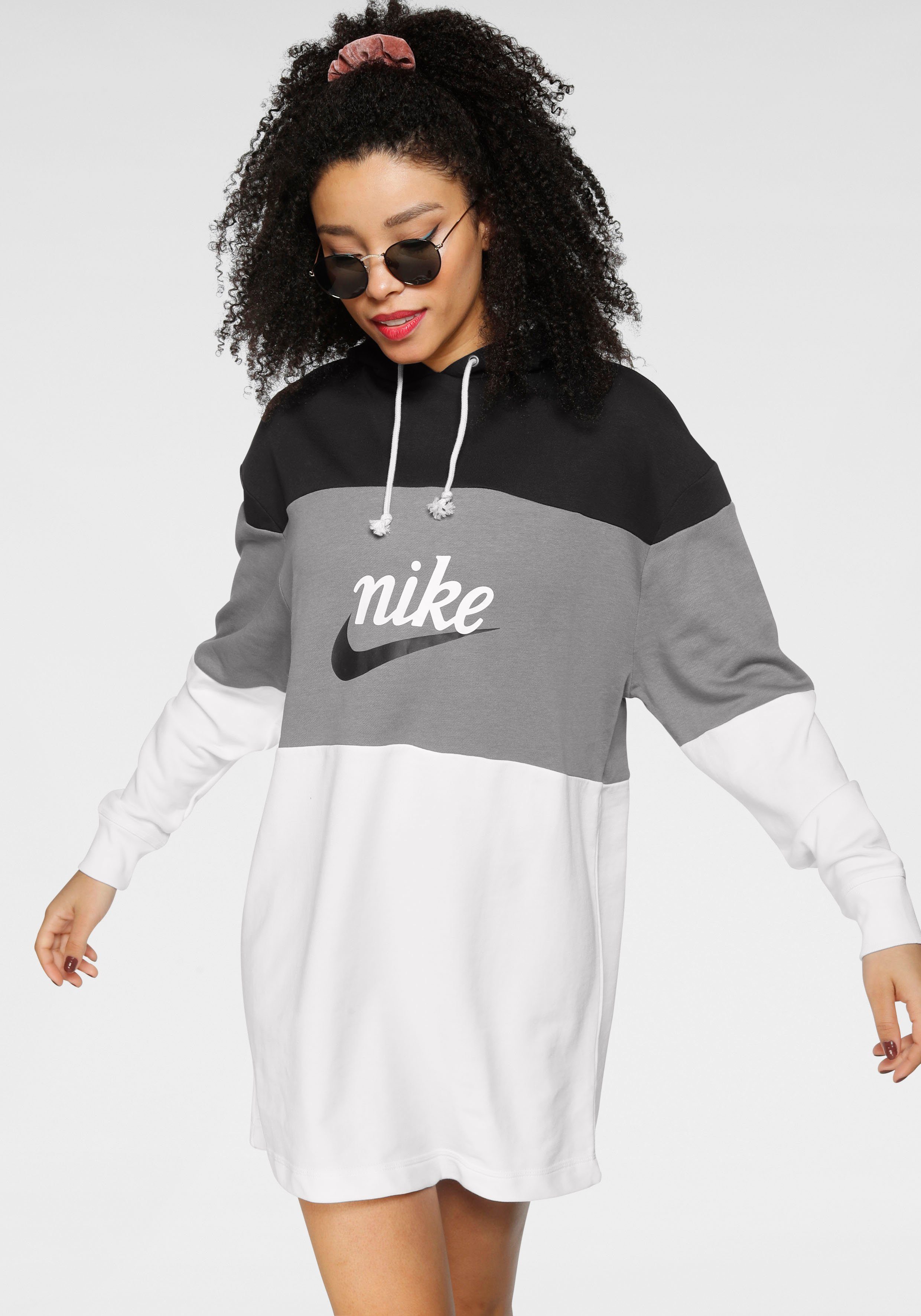 Nike Sportswear Sweatkleid »W NSW VRSTY HOODIE DRESS FT« online kaufen |  OTTO