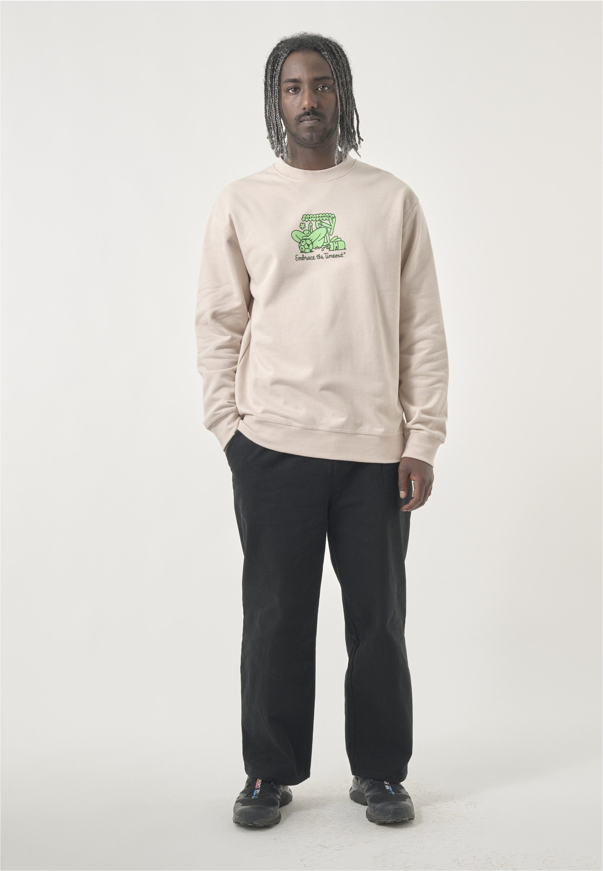 Cleptomanicx Strickpullover Embrace Football mit coolem Print vorne