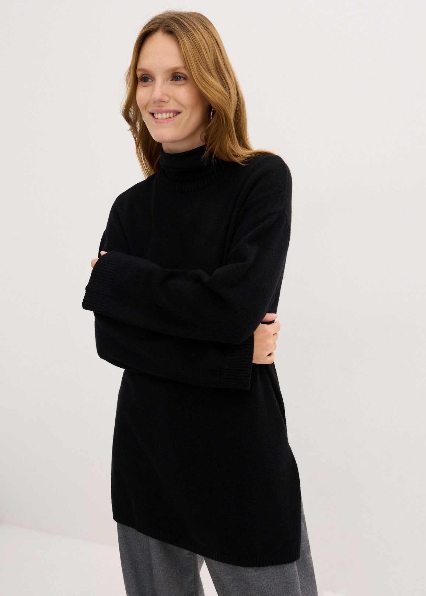 bonprix Strickpullover aus Viskosemischung, Oversize Passform, Po-bedeckende Länge