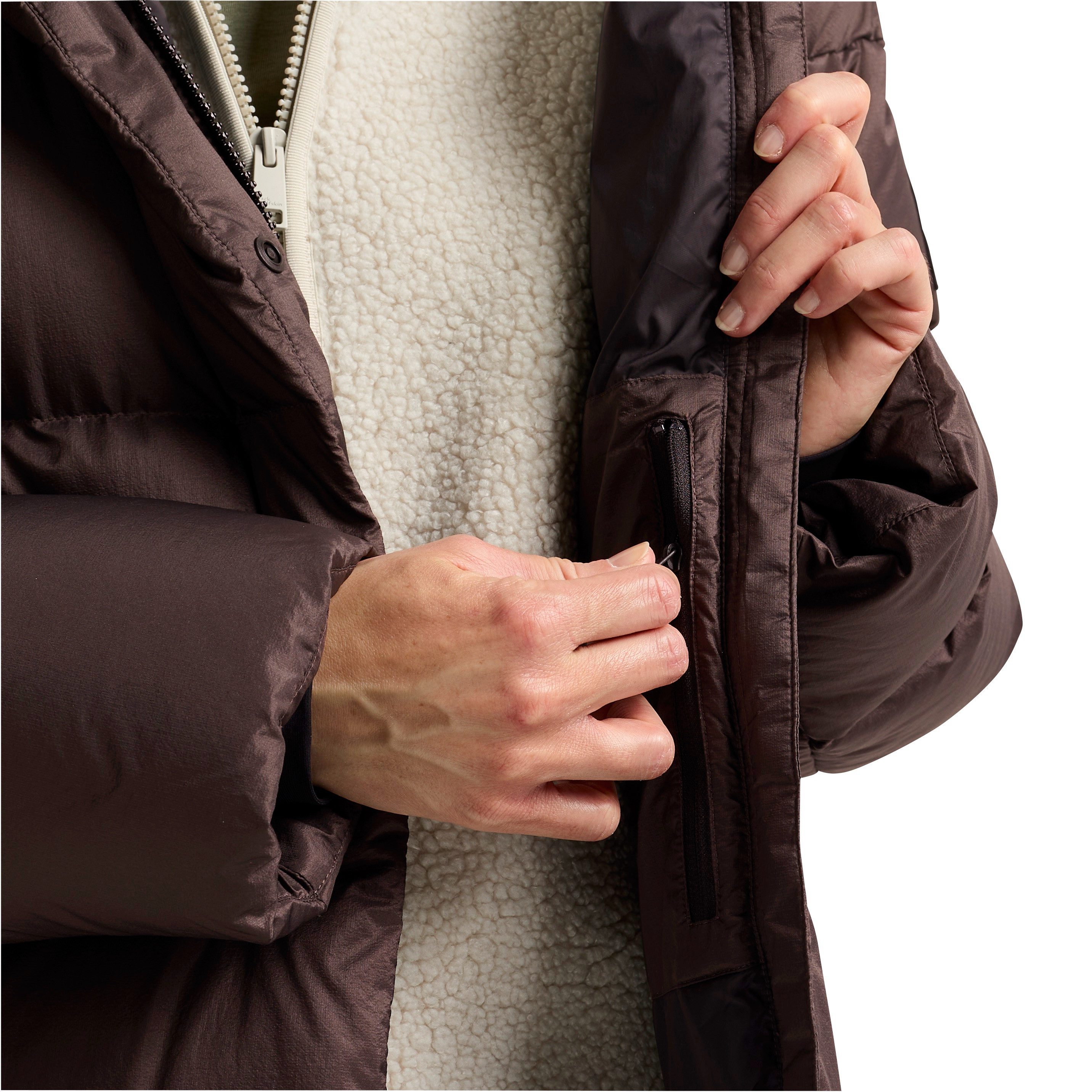 Jack Wolfskin Daunenmantel ICY HILL COAT W RDS mit Entendaunen- und Federwattierung, aus Polyamid, winddicht