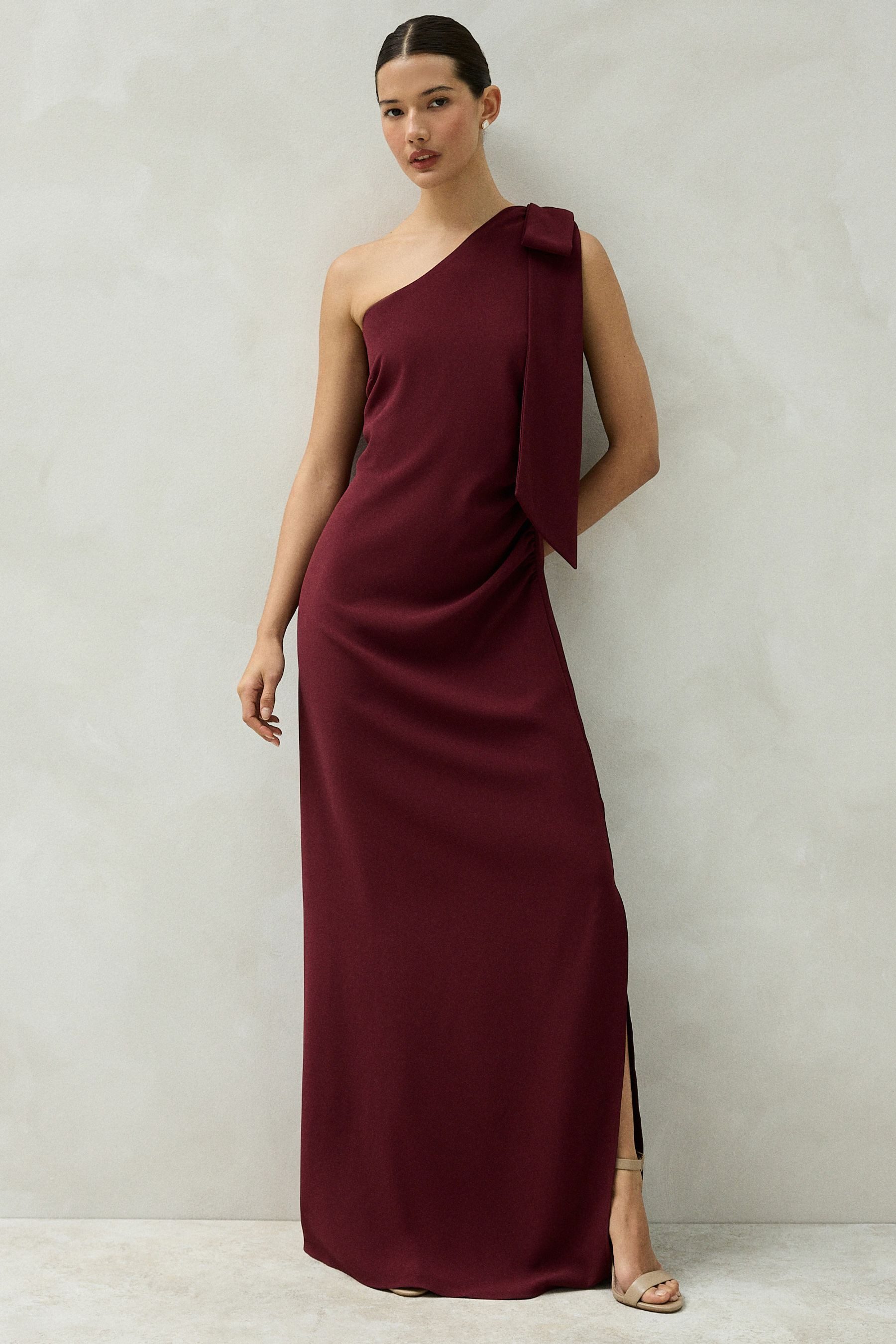 Next One-Shoulder-Kleid Brautjungfern-Maxikleid mit Schleifendesign (1-tlg)
