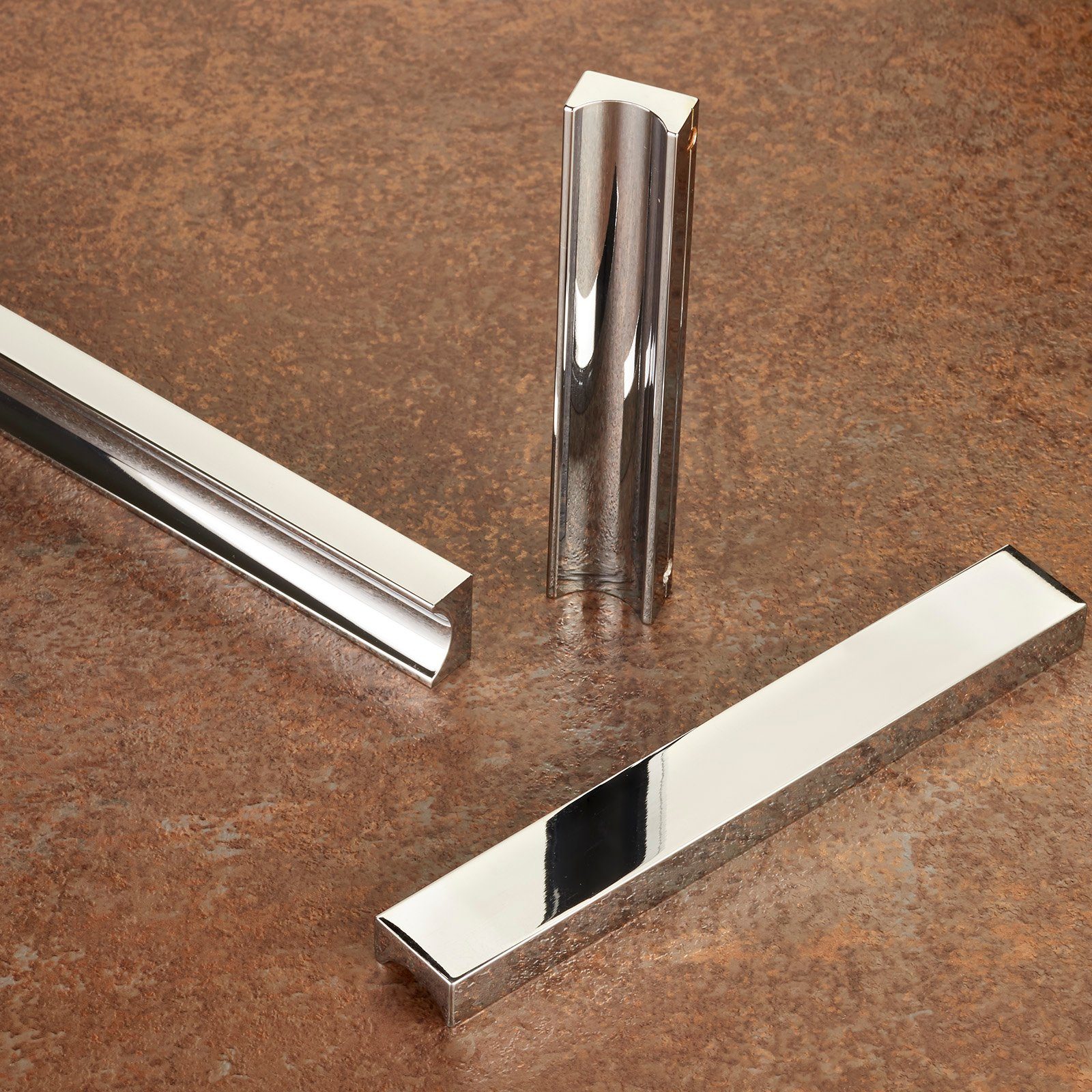 SO-TECH® Möbelgriff Griffleiste GÖTEBORG Aluminium Bohrlochabstände 32 - 320 mm, BA 288 mm Chrom poliert inkl. Schrauben