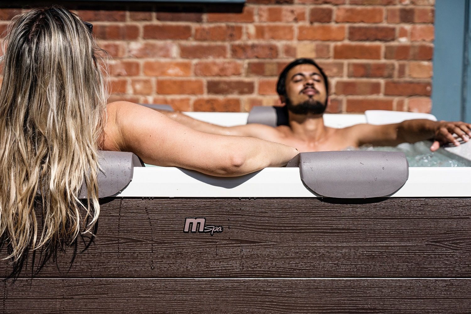 mSpa Whirlpool Whirlpool TRIBECA 2026 XXL 6P. - ganzjährig Outdoor Pool - F-TR062W, UVC+, NEU 2026, 120 Luftdüsen, Schnellheizsystem, App-Steuerung