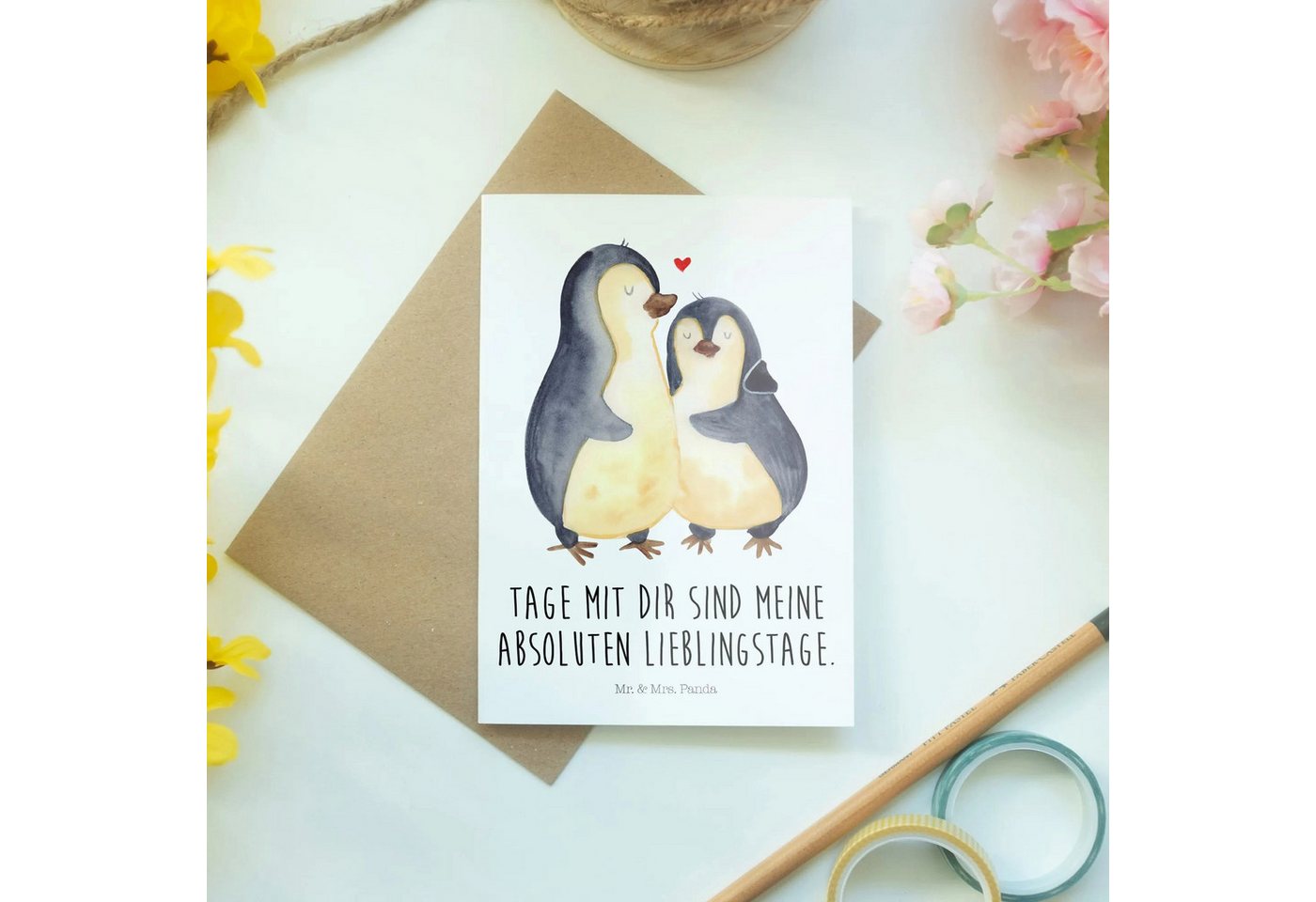 Thumbnail - Mr. & Mrs. Panda Grußkarte Pinguin umarmen - Weiß - Geschenk, Liebesgeschenk, verknallt, Hochzei, Herzberührende Sprüche