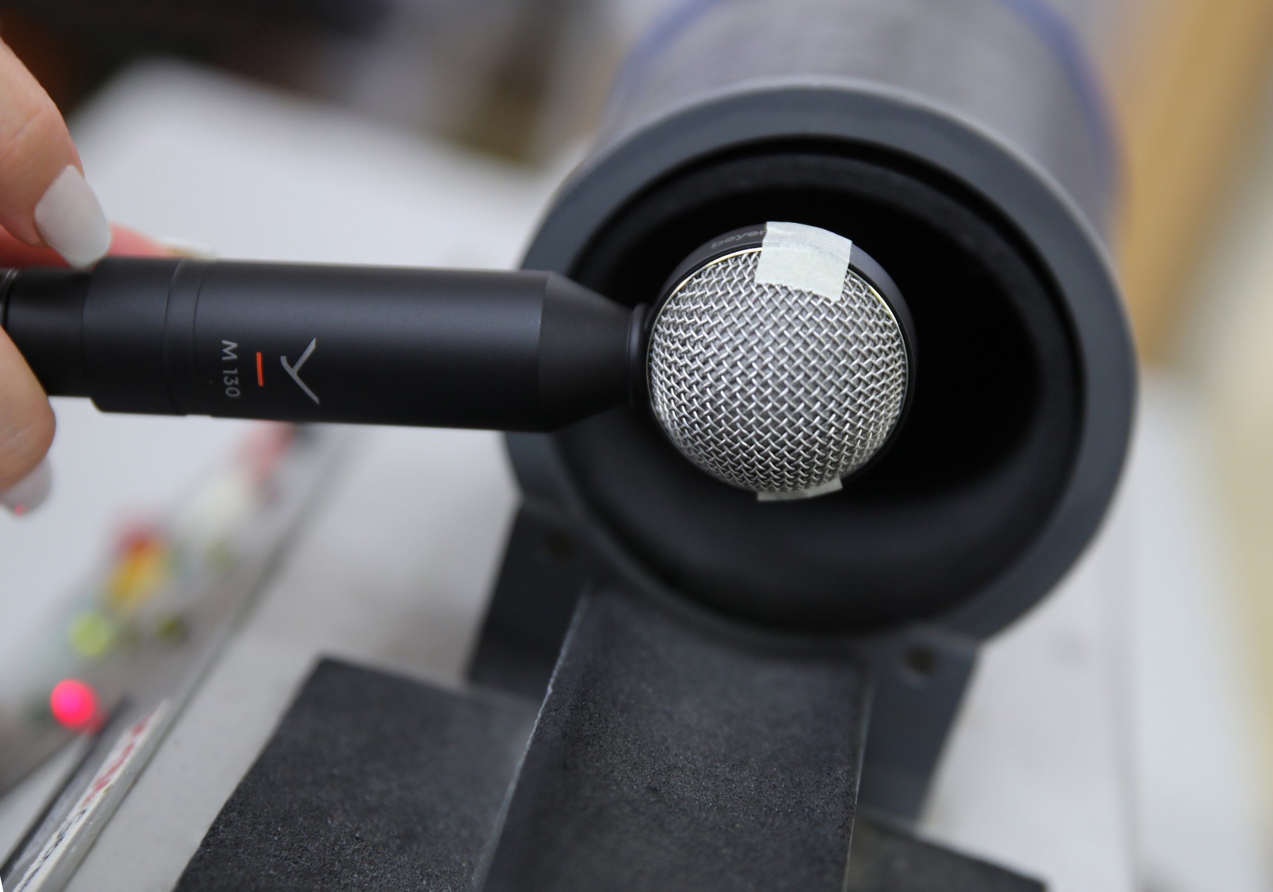 beyerdynamic Mikrofon M 130, Dynamisches Doppelbändchen-Mikrofon (Acht)