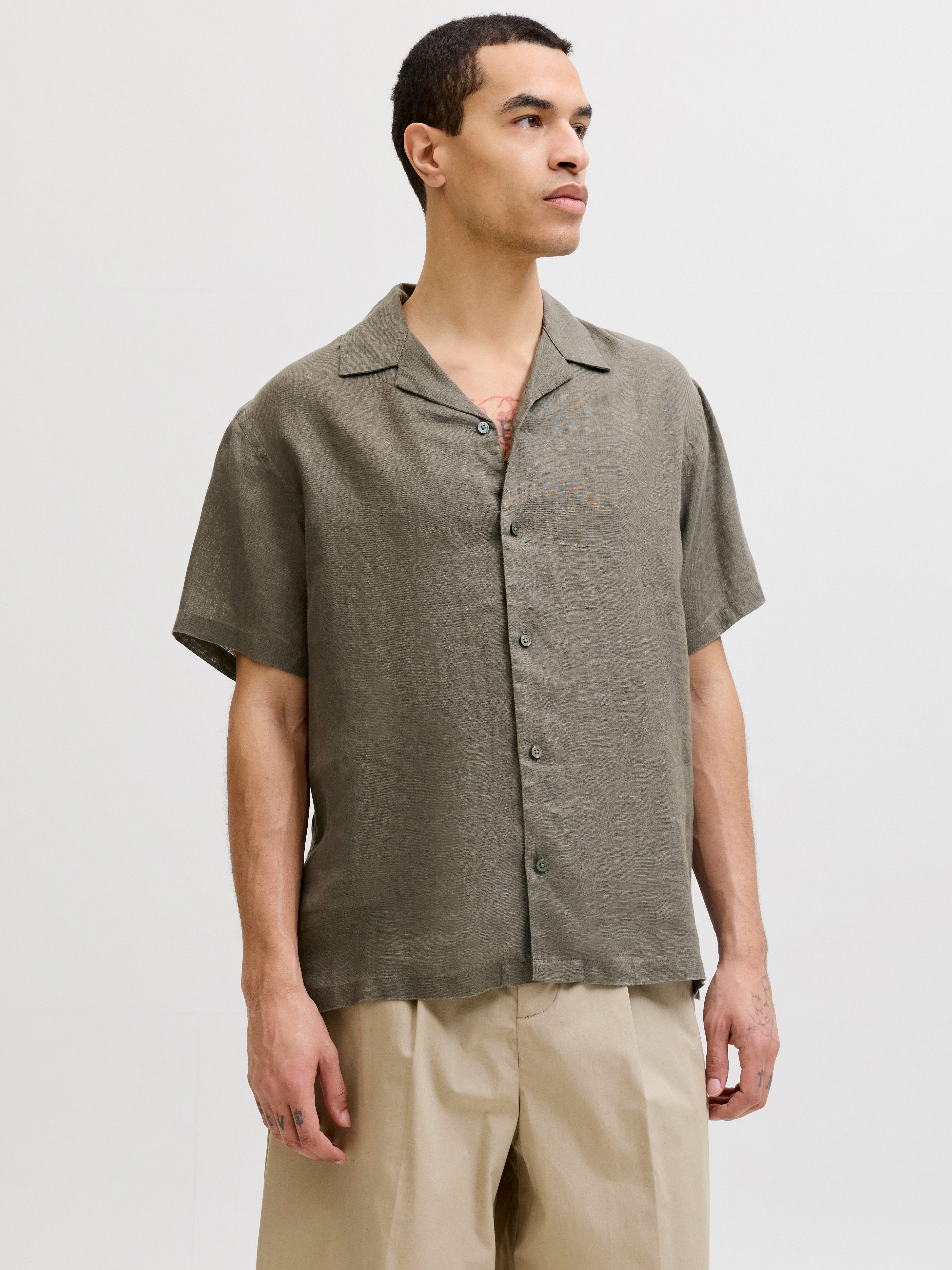 Jack & Jones Leinenhemd JPRBLALAWRENCE LINEN RESORT S/S SHIRT SN Leinen, relaxed fit