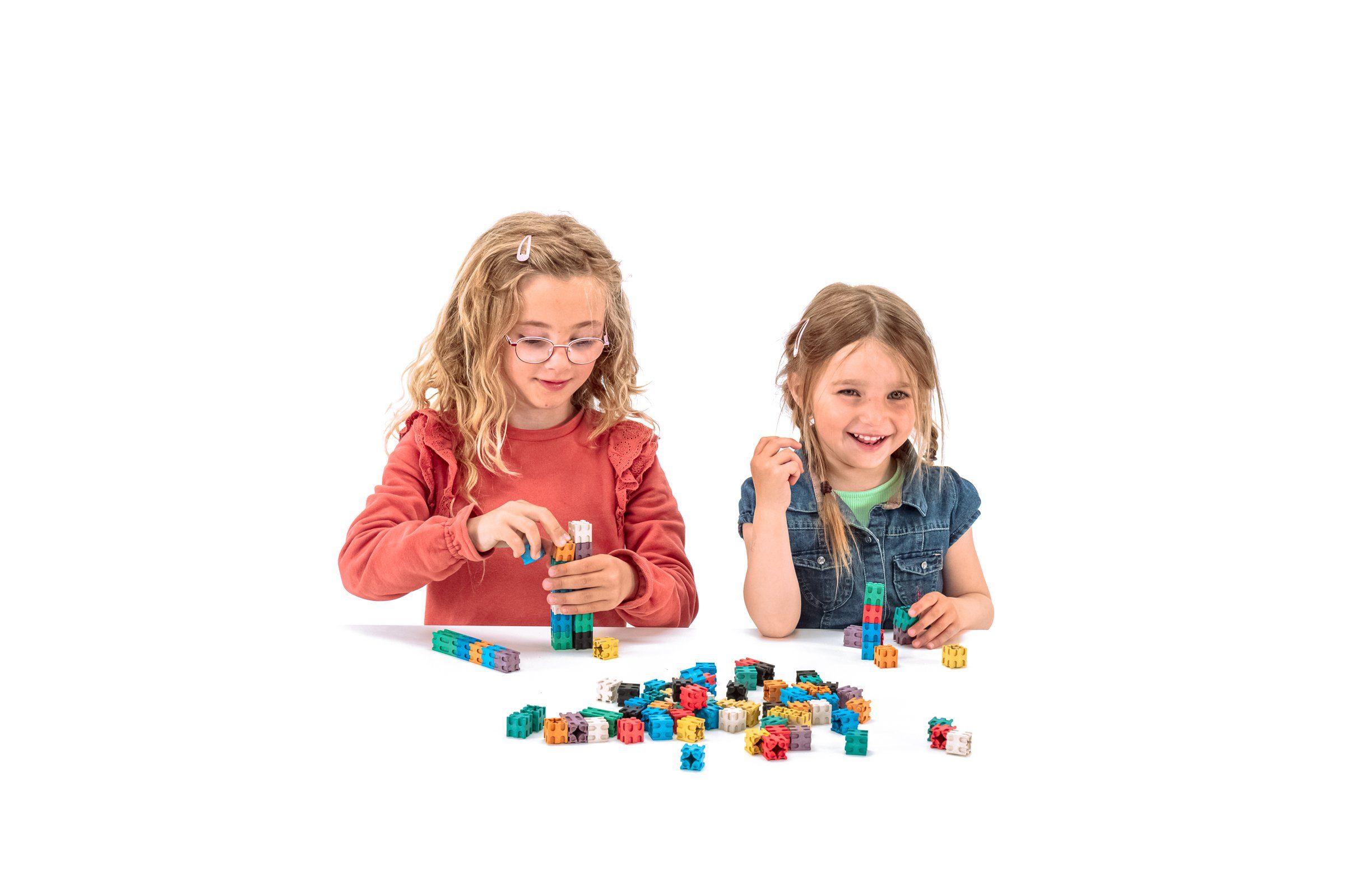 Wissner® aktiv lernen Lernspielzeug Steckwürfel in 10 Farben (100 Stück), RE-Wood® (100-St), RE-Wood®