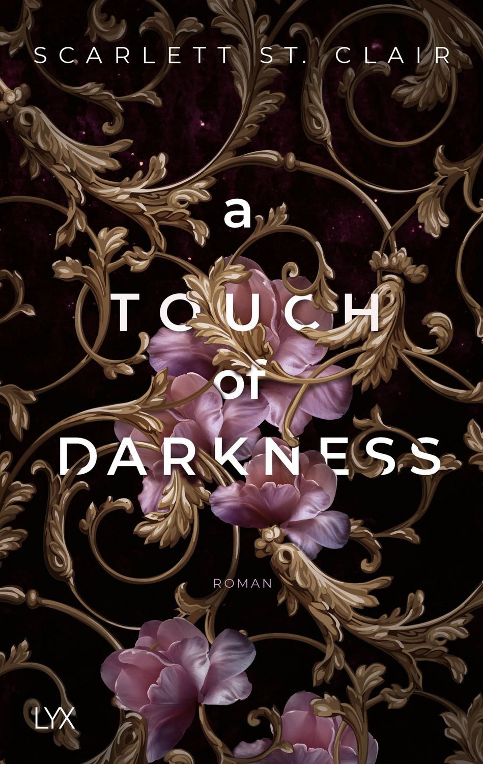 A Touch of Darkness / Scarlett St. Clair, X