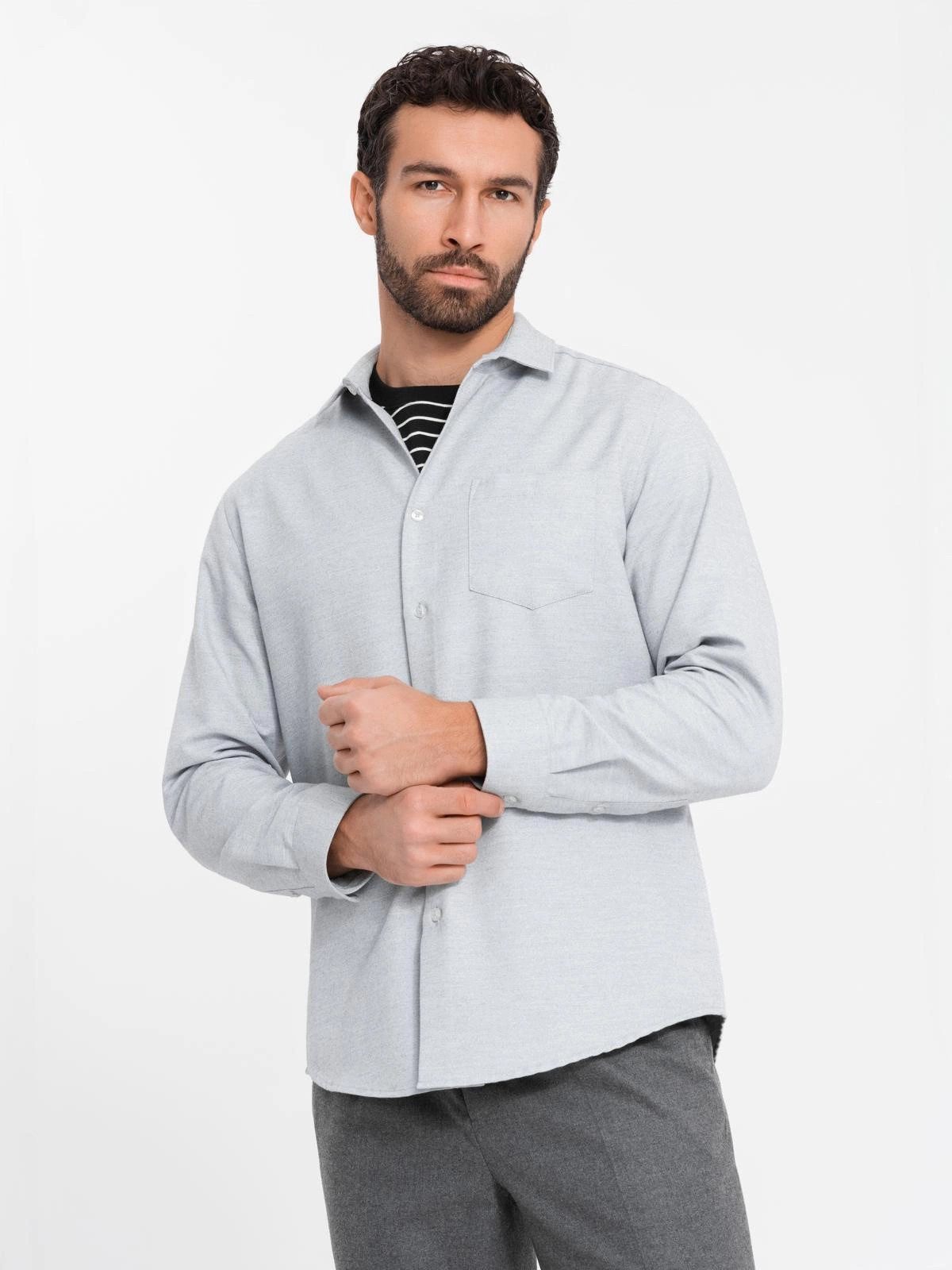 Langarmhemd Herrenhemd mit einer Tasche REGULAR FIT