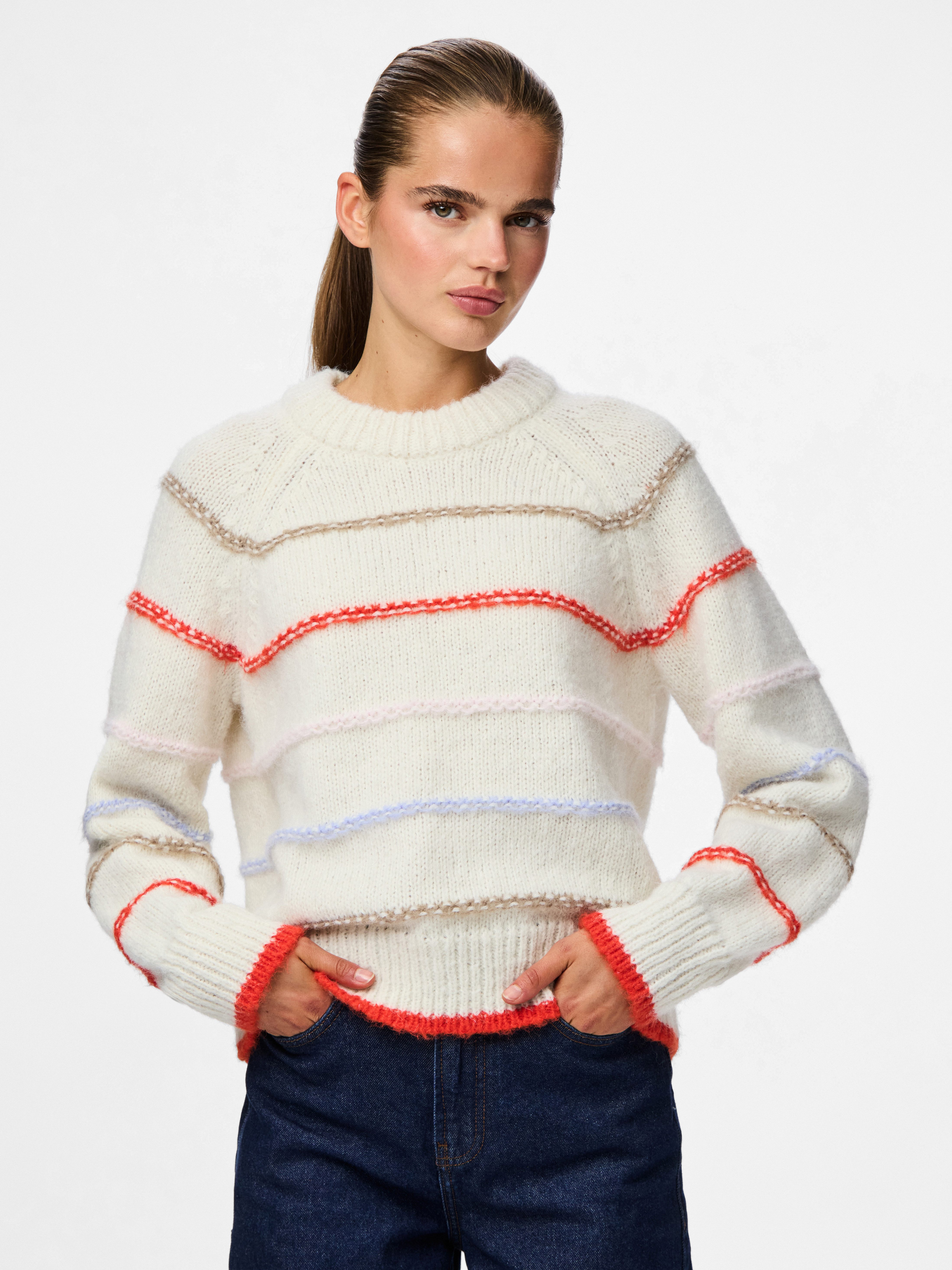 pieces Strickpullover PCNELIA LS O-NECK KNIT günstig online kaufen