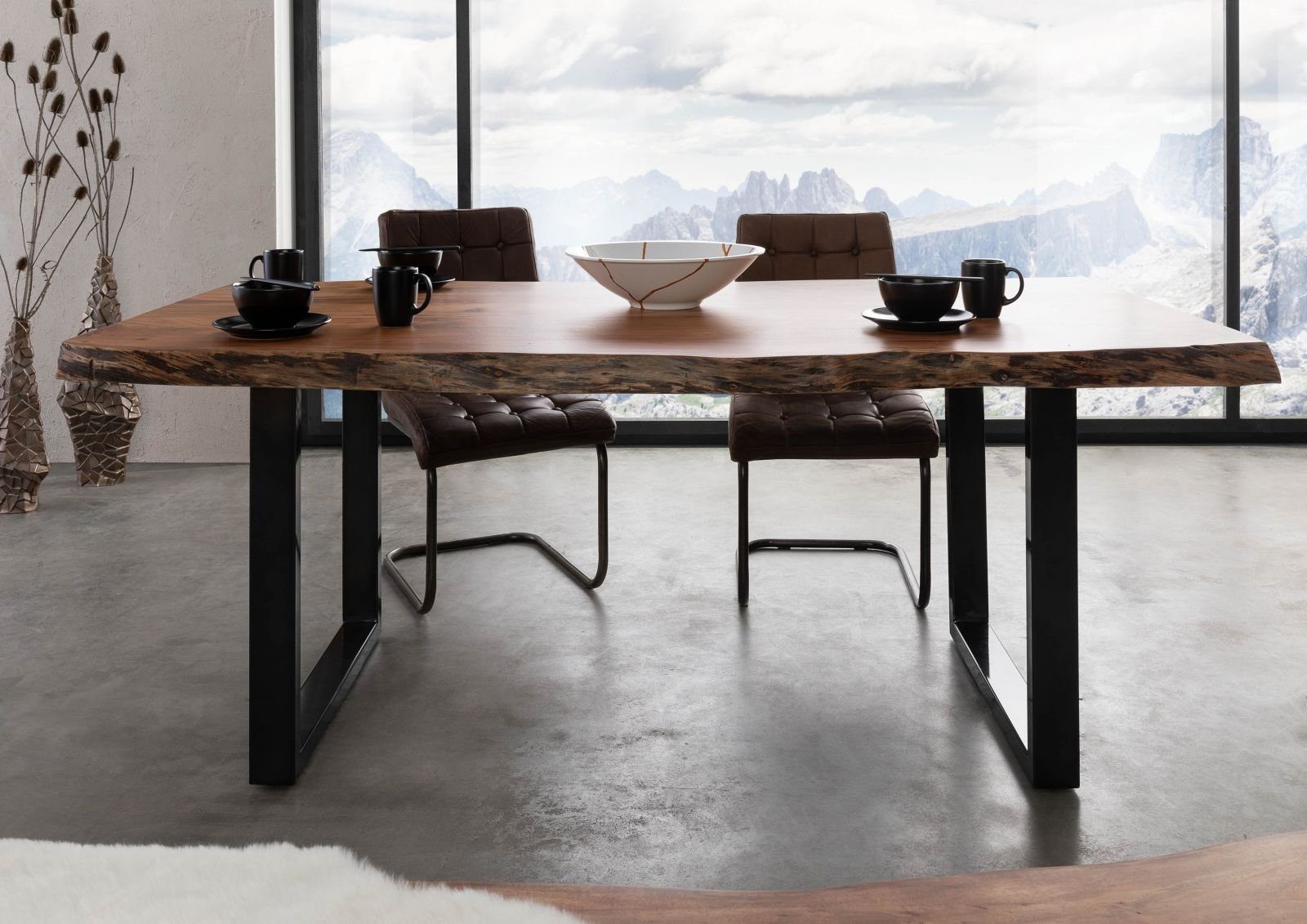 Massivmoebel24 Baumkantentisch FREEFORM (Baumtisch Akazie 160x90x77 günstig online kaufen