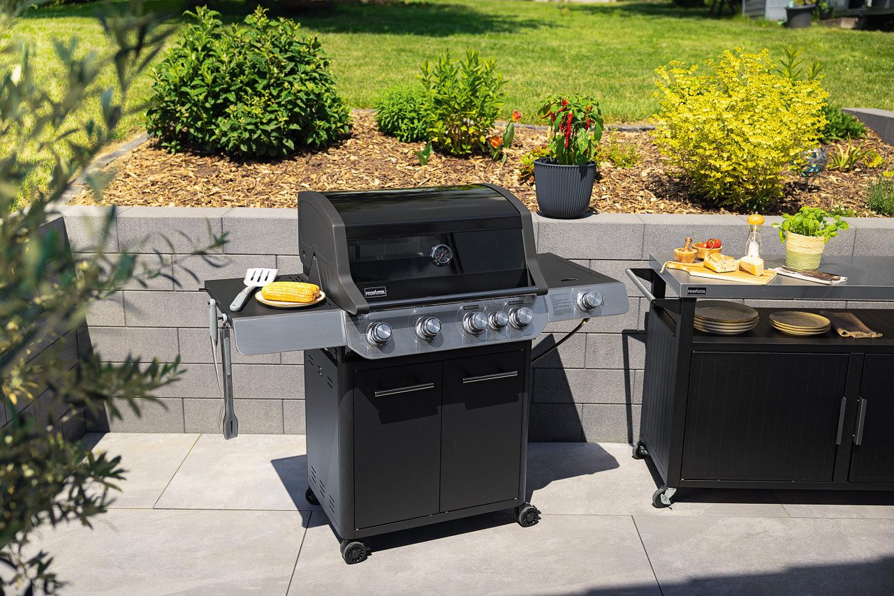 Primaster Gasgrill Primaster Gasgrill Cody Powerzone &, Deckelthermometer Heckbrenner mit Rollen Seitenbrenner