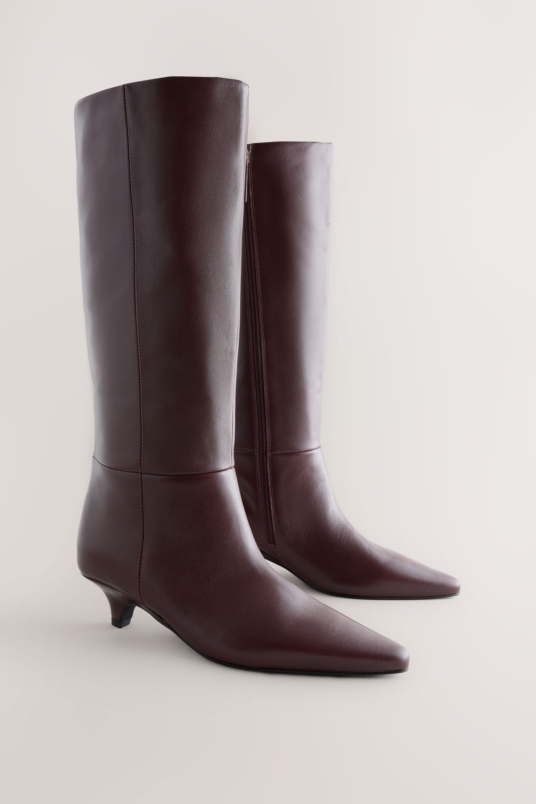 Next N. Premium Kniehohe Stiefel mit Kitten-Heel Stiefel – Bild 5 von 5
