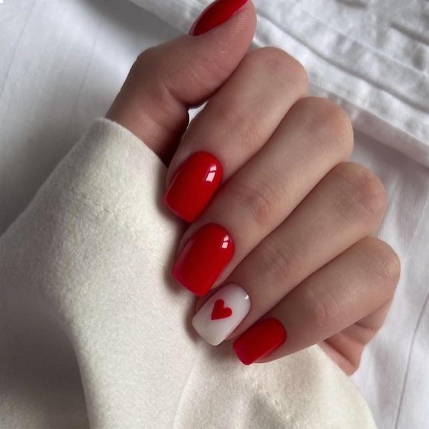 Kunstfingernägel Kurze Quadratische Press-On Falsche Nägel Rot Valentinstag Frau