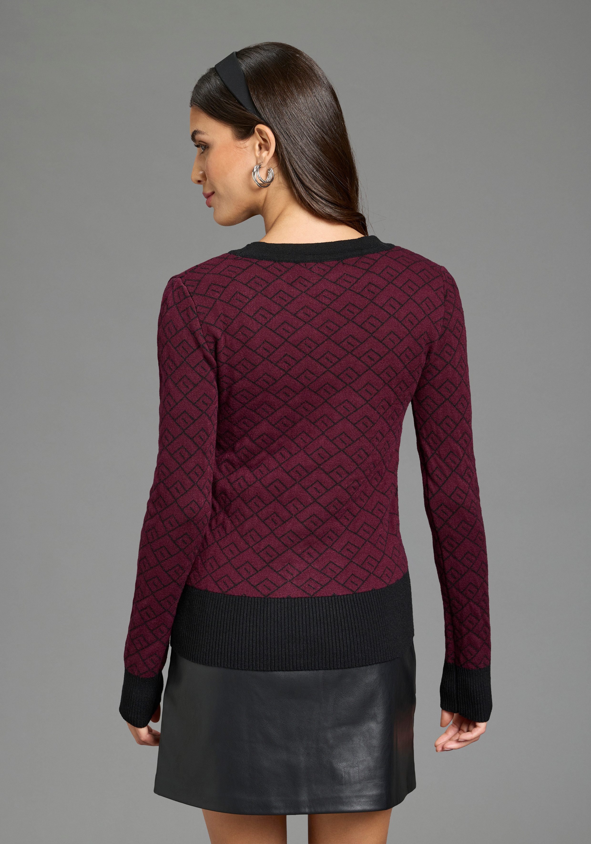 Melrose Strickjacke in trendy Jacquardmuster mit Knopfleiste – Bild 2 von 5
