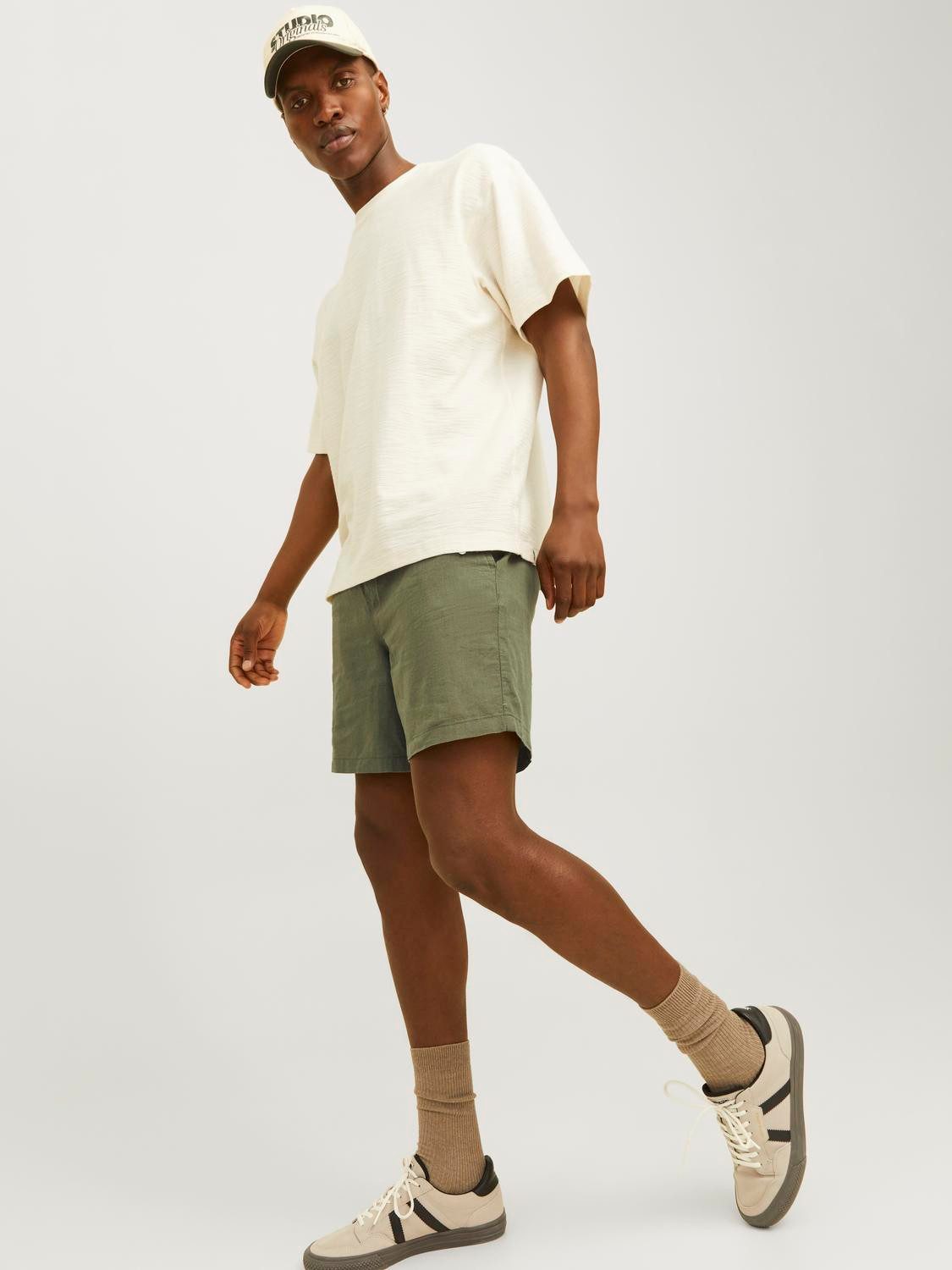 Jack & Jones Shorts JPSTJAIDEN JJSUMMER JOGGER SHORT SN mit elastischem Bund