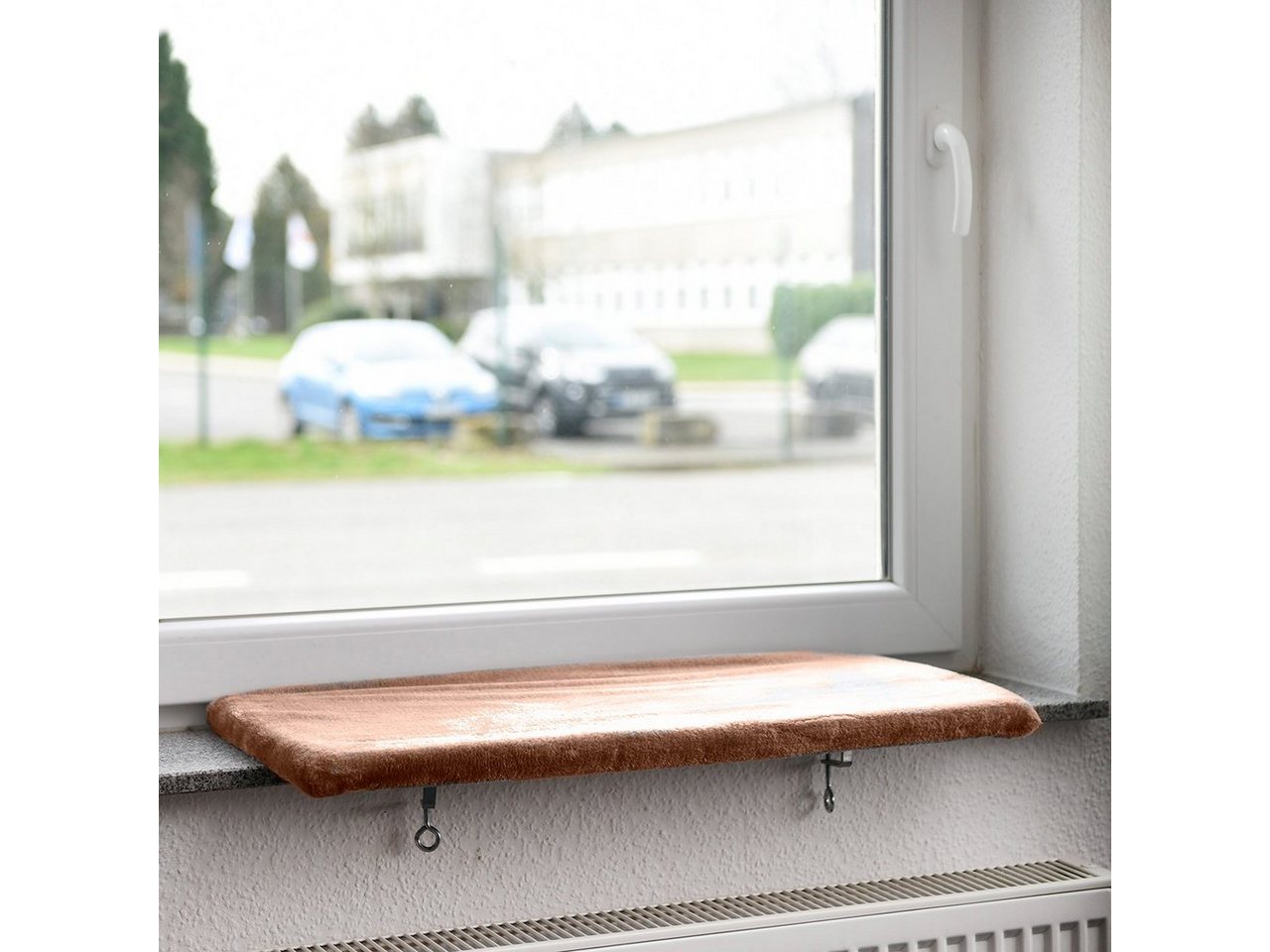 Thumbnail - Canadian Cat Company Katzen-Hängematte Snuggly Place, beige, 75x35x2cm, gepolsterte Liege - Aussichtsplattform für die F...