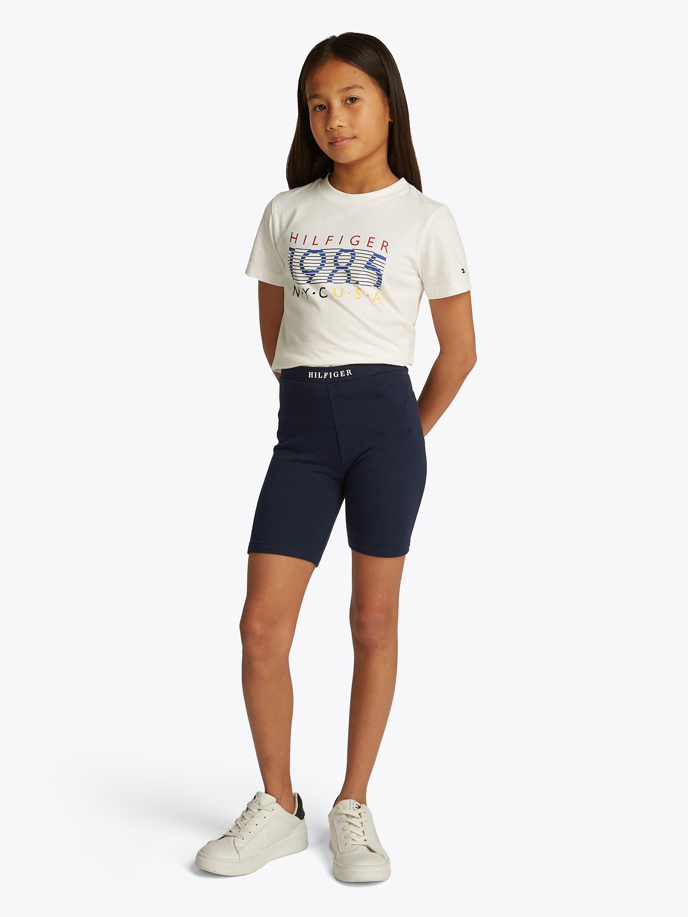 Tommy Hilfiger Radlerhose ESSENTIAL LOGO CYCLING SHORT mit Logoschriftzug, in Minilänge