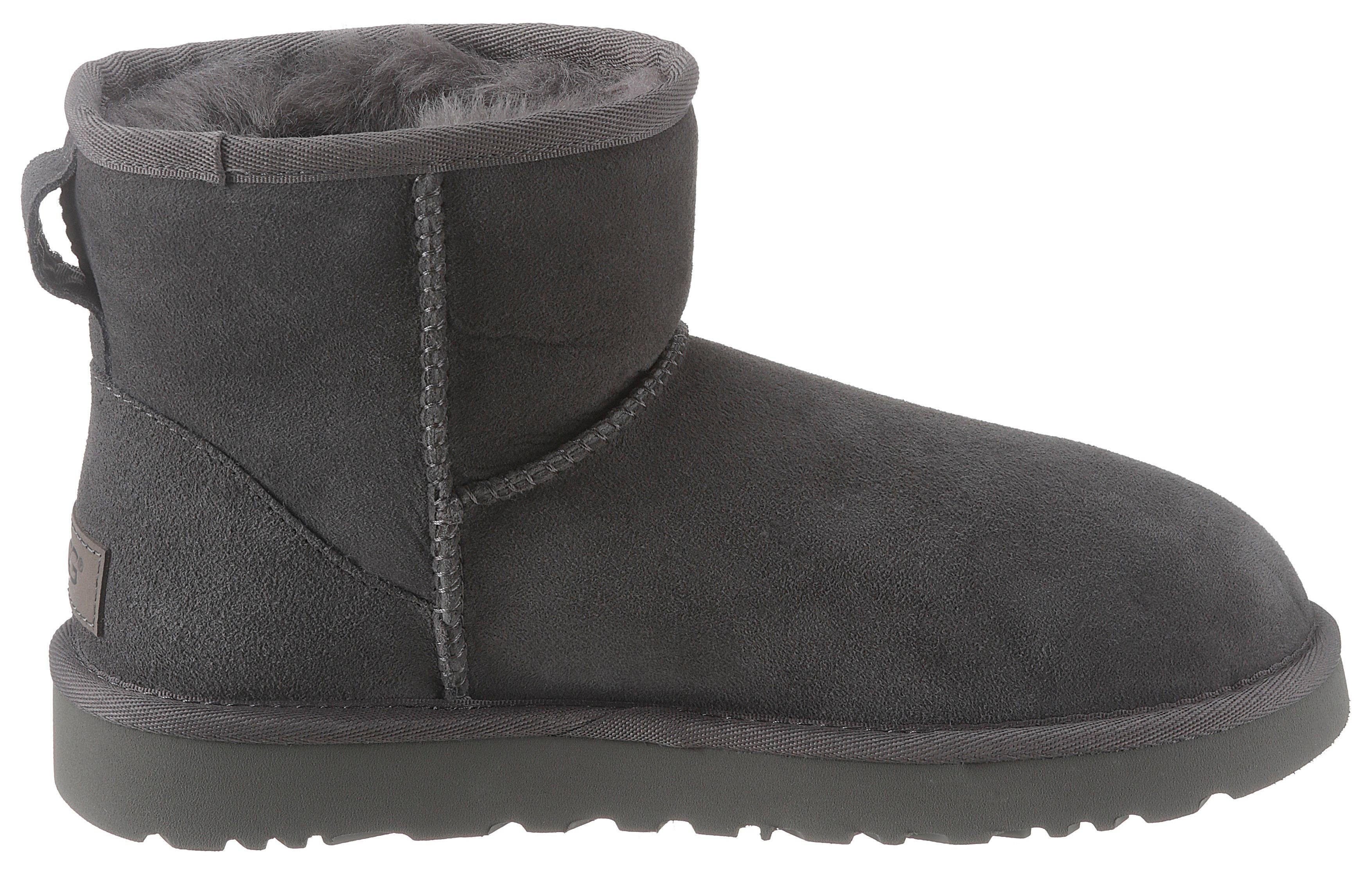 mit Classic Lammfell, Schuhweite anthrazit UGG 2 schmal Mini Winterboots