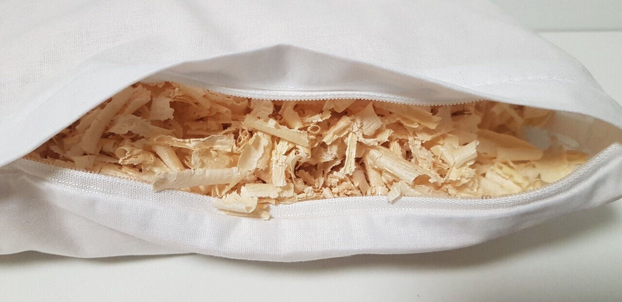 Heubergshop Zirbenkissen, 30x20cm + 10ml Zirbenöl Geschenkidee, Zirbenspäne (Weiß+10ml)