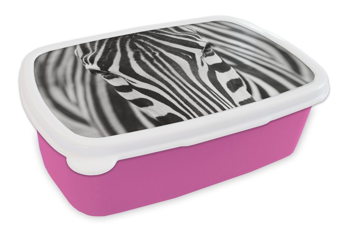 MuchoWow Lunchbox Zebra - Tiere - Schwarz und weiß - Porträt, Kunststoff, (2-tlg), Brotbox für Erwachsene, Brotdose Kinder, Snackbox, Mädchen, Kunststoff rosa