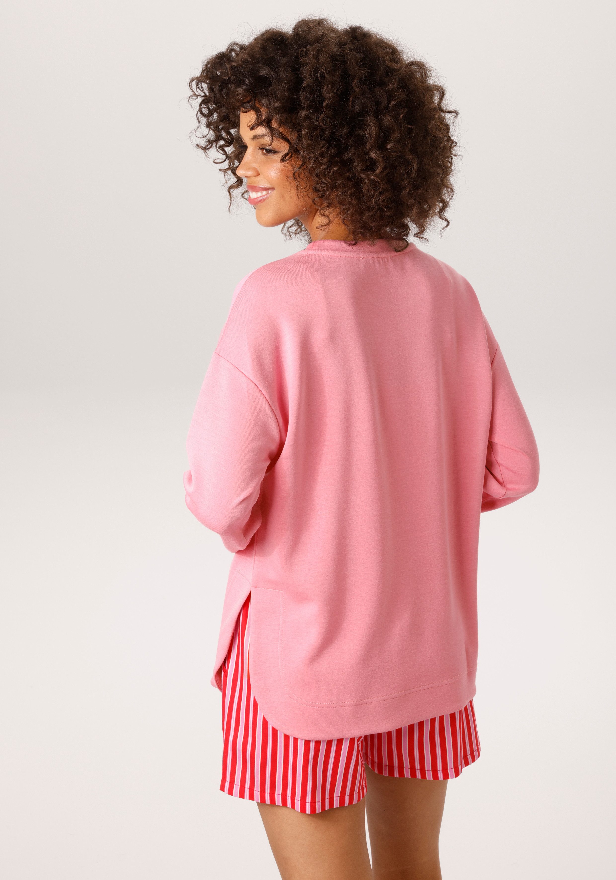 Aniston CASUAL Sweatshirt in trendiger Farbpalette